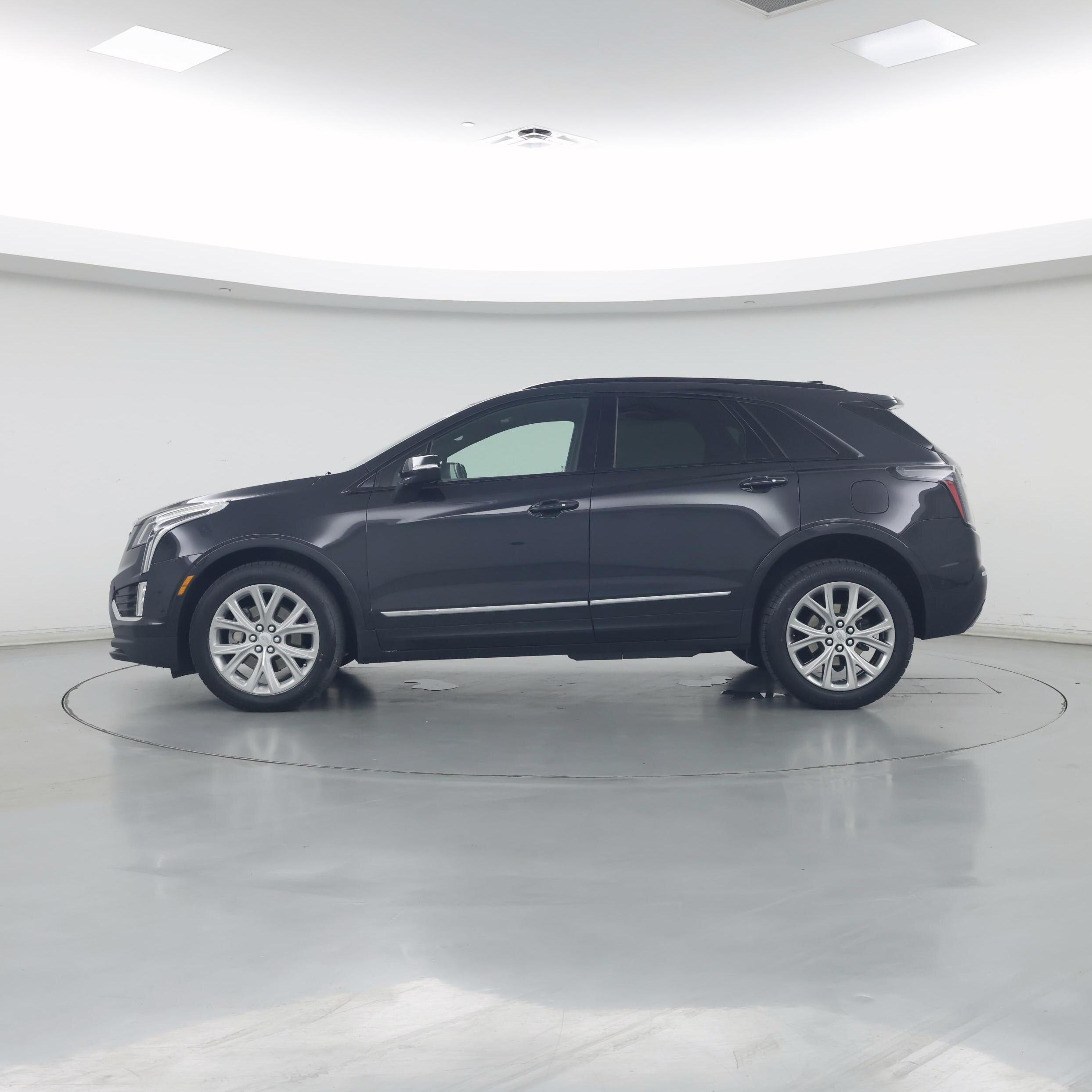 Thumbnail: 2020 Cadillac XT5 - 3