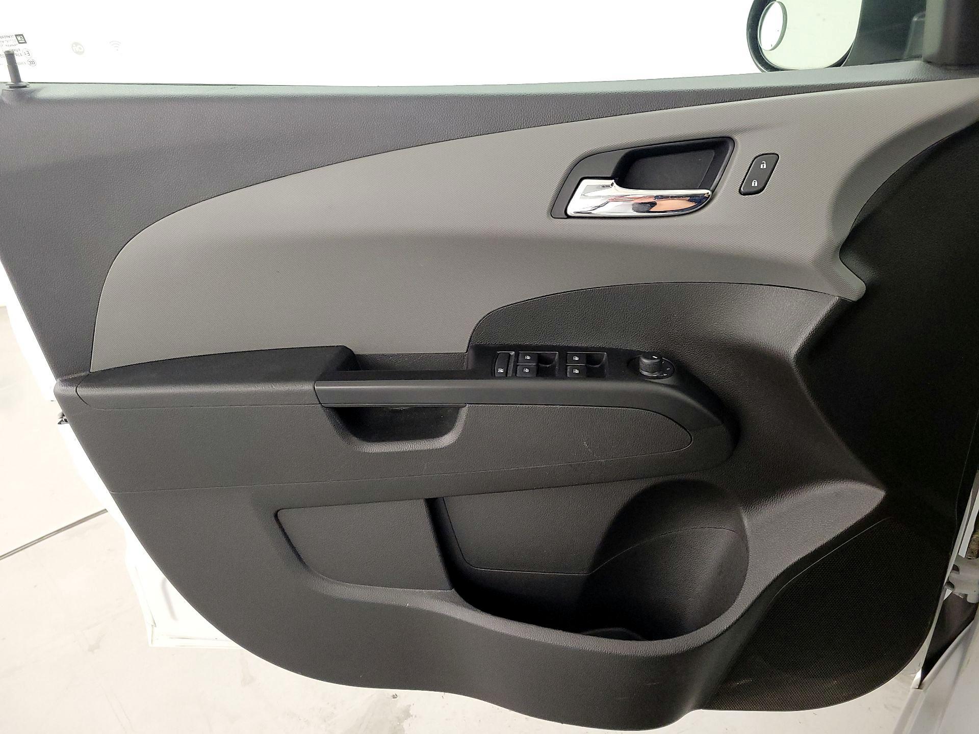 Thumbnail: 2019 Chevrolet Sonic - 12