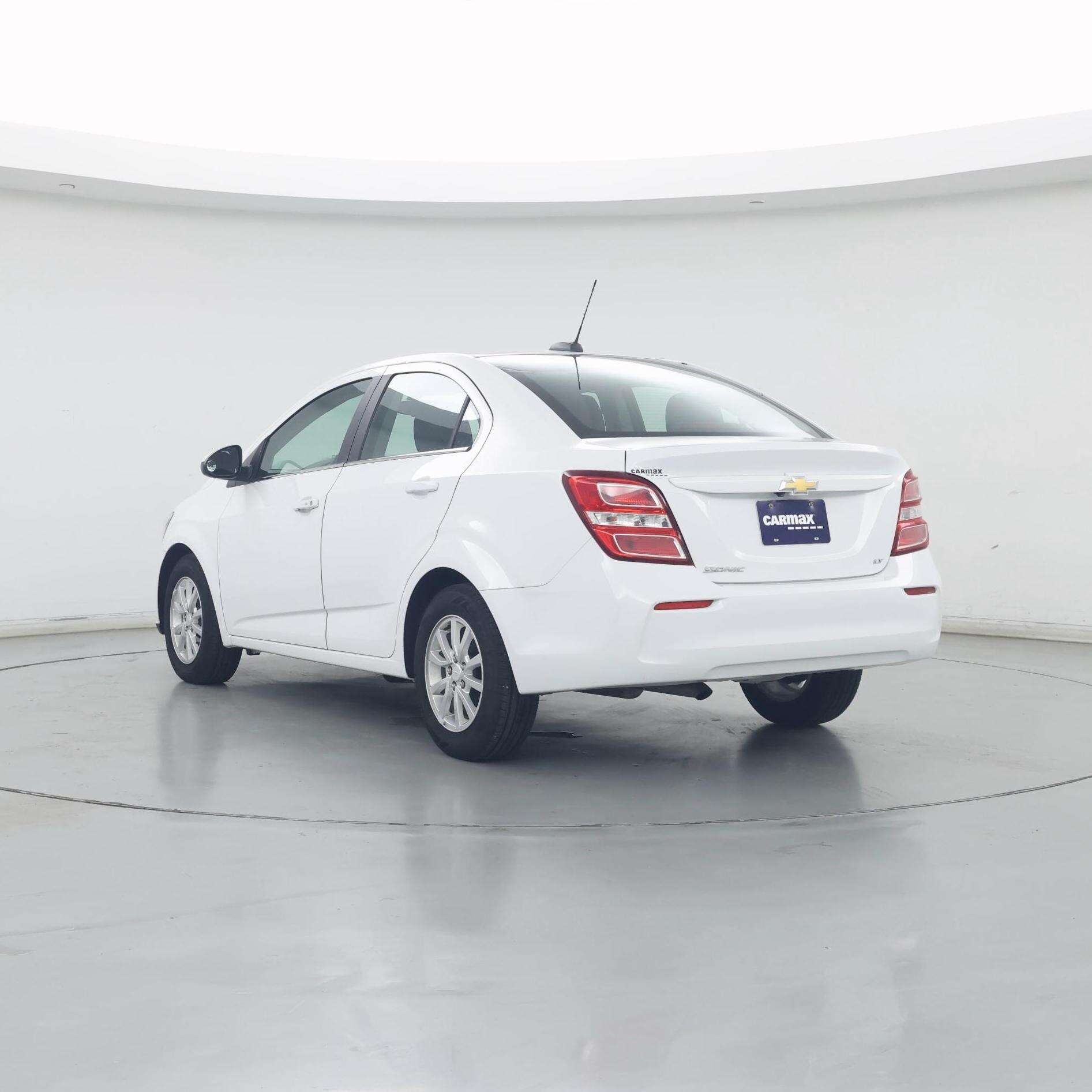 Thumbnail: 2019 Chevrolet Sonic - 2
