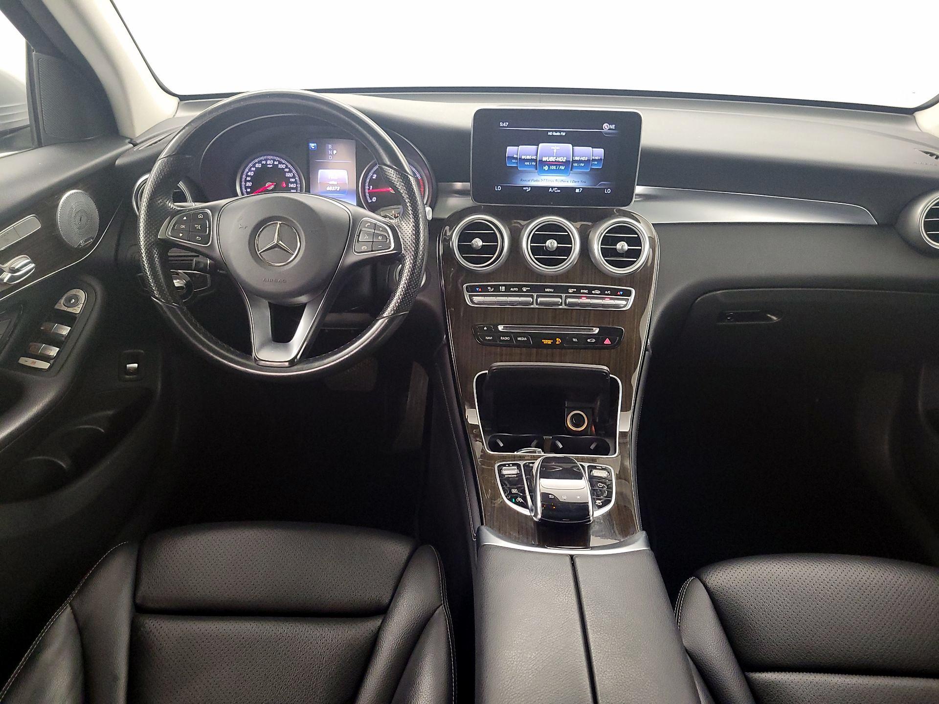 Thumbnail: 2016 Mercedes-Benz GLC - 9
