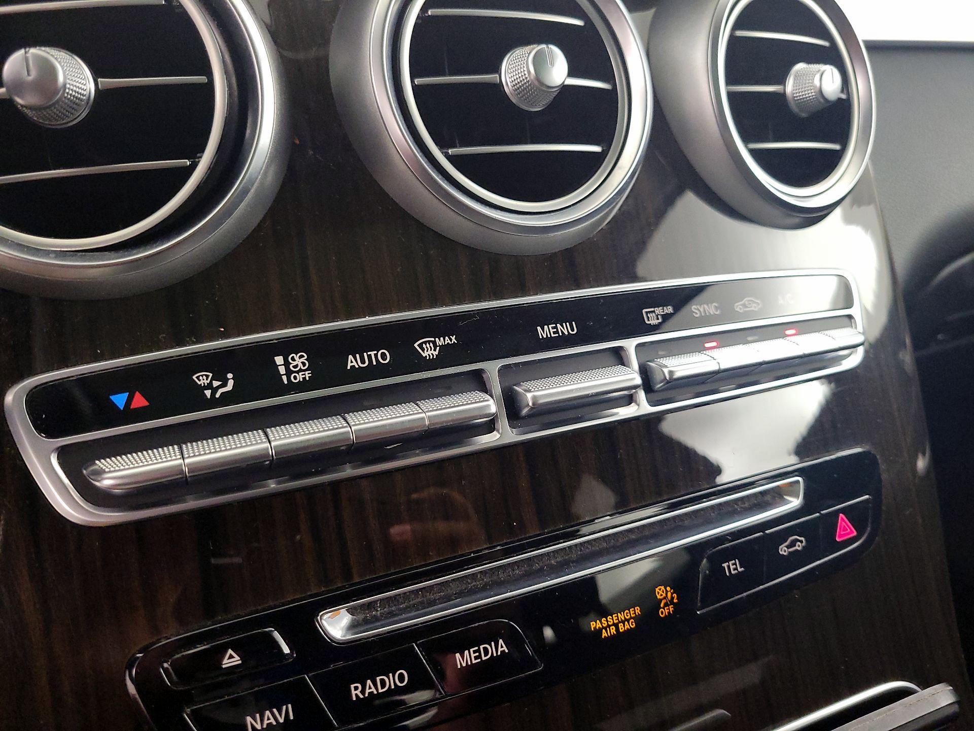 Thumbnail: 2016 Mercedes-Benz GLC - 17