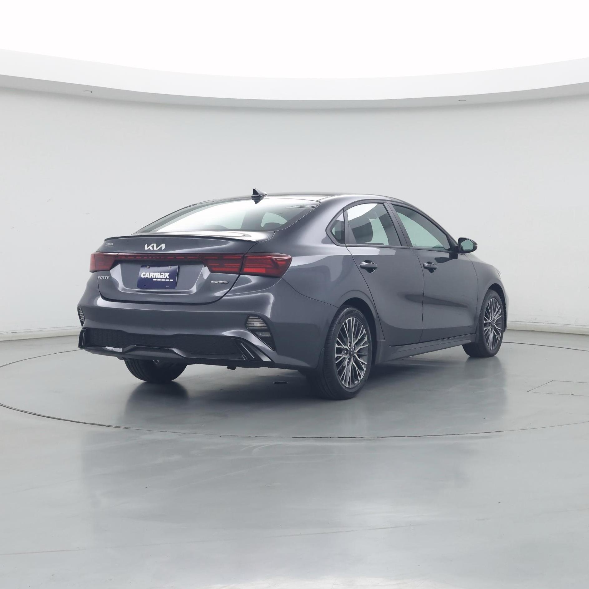 Thumbnail: 2022 Kia Forte - 8