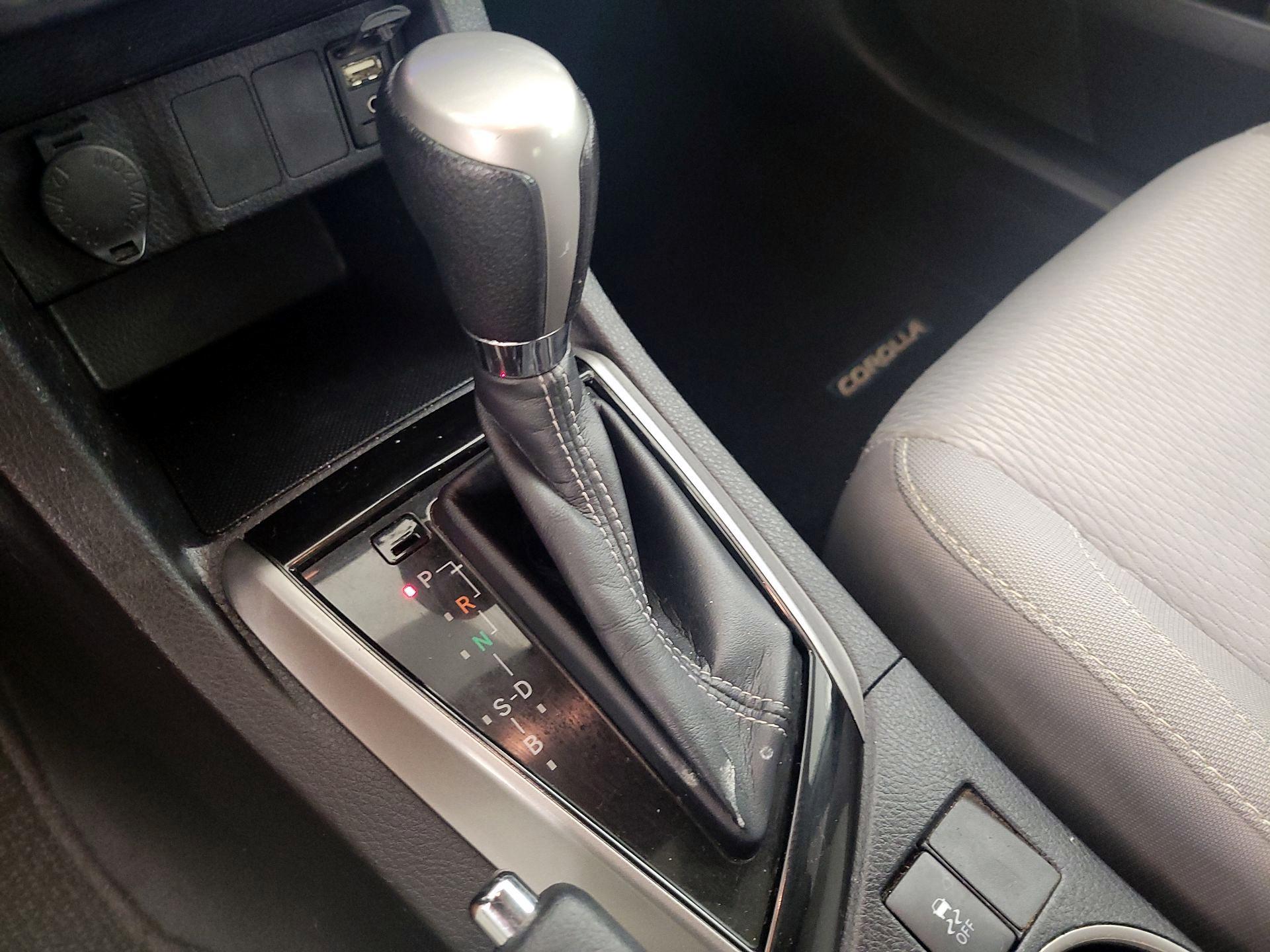 Thumbnail: 2014 Toyota Corolla - 17