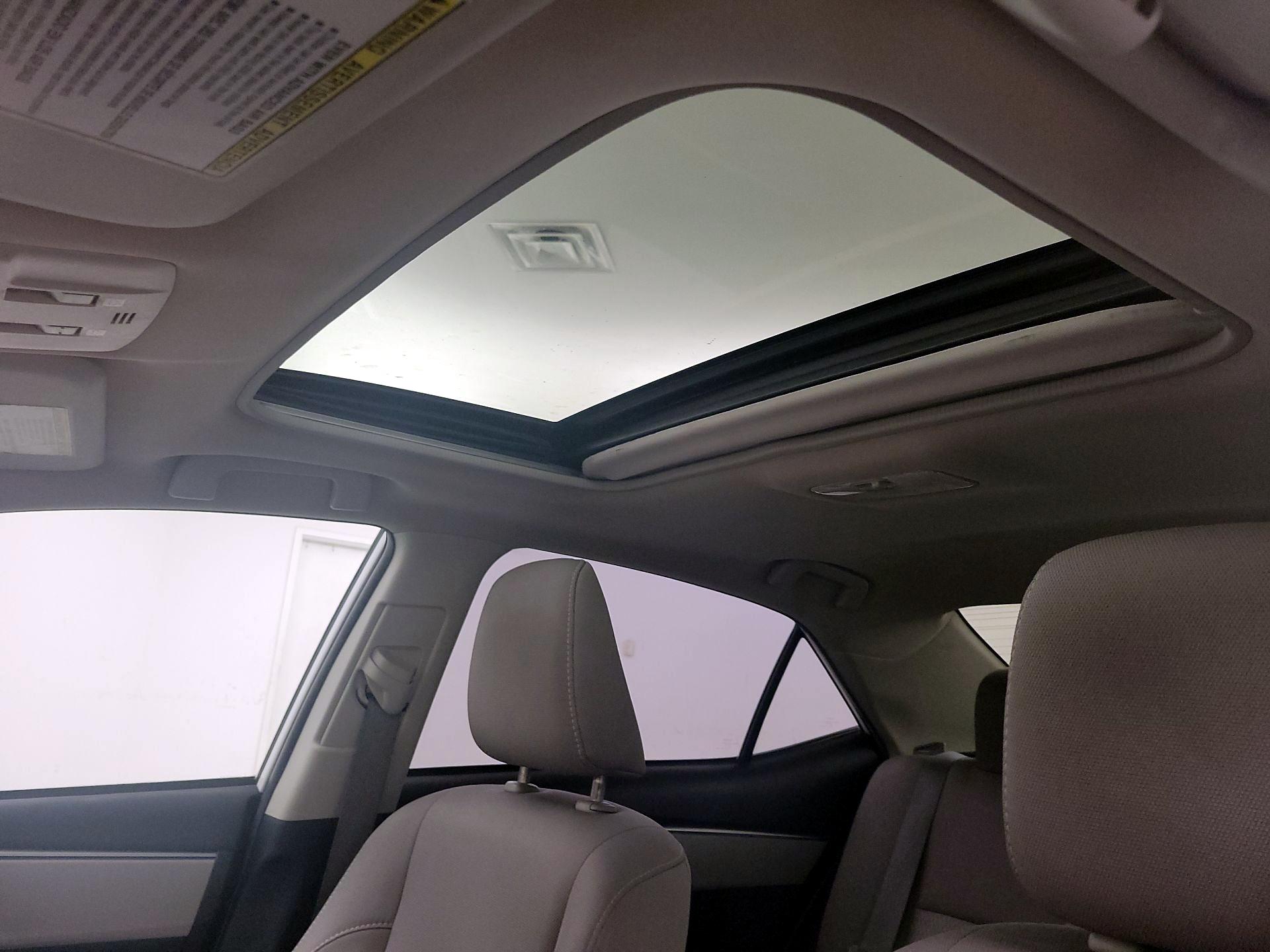 Thumbnail: 2014 Toyota Corolla - 19