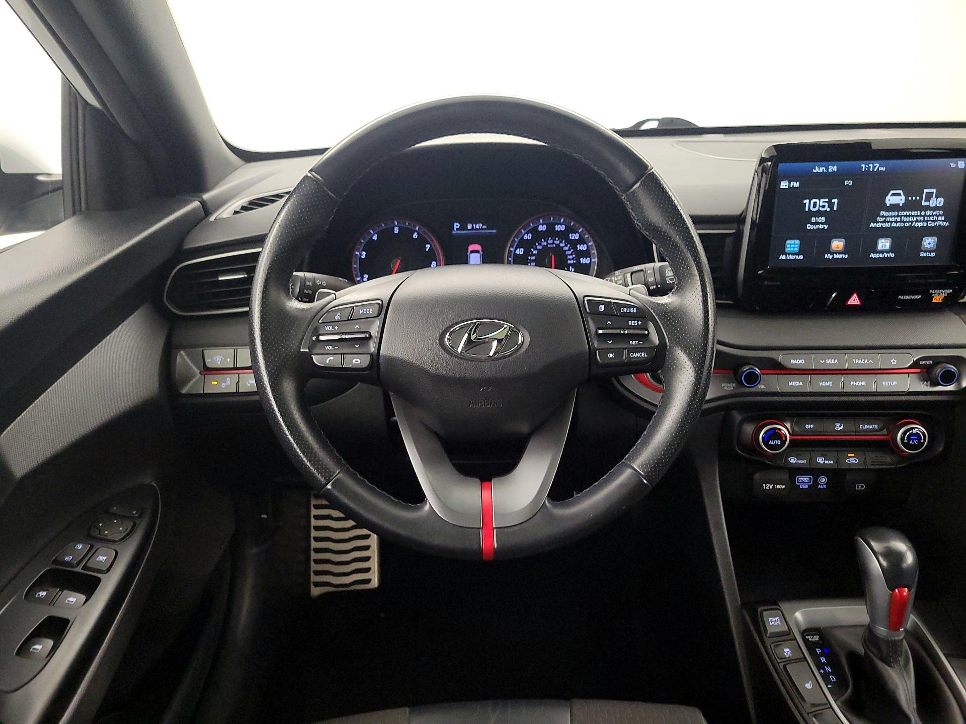 Thumbnail: 2019 Hyundai Veloster - 10