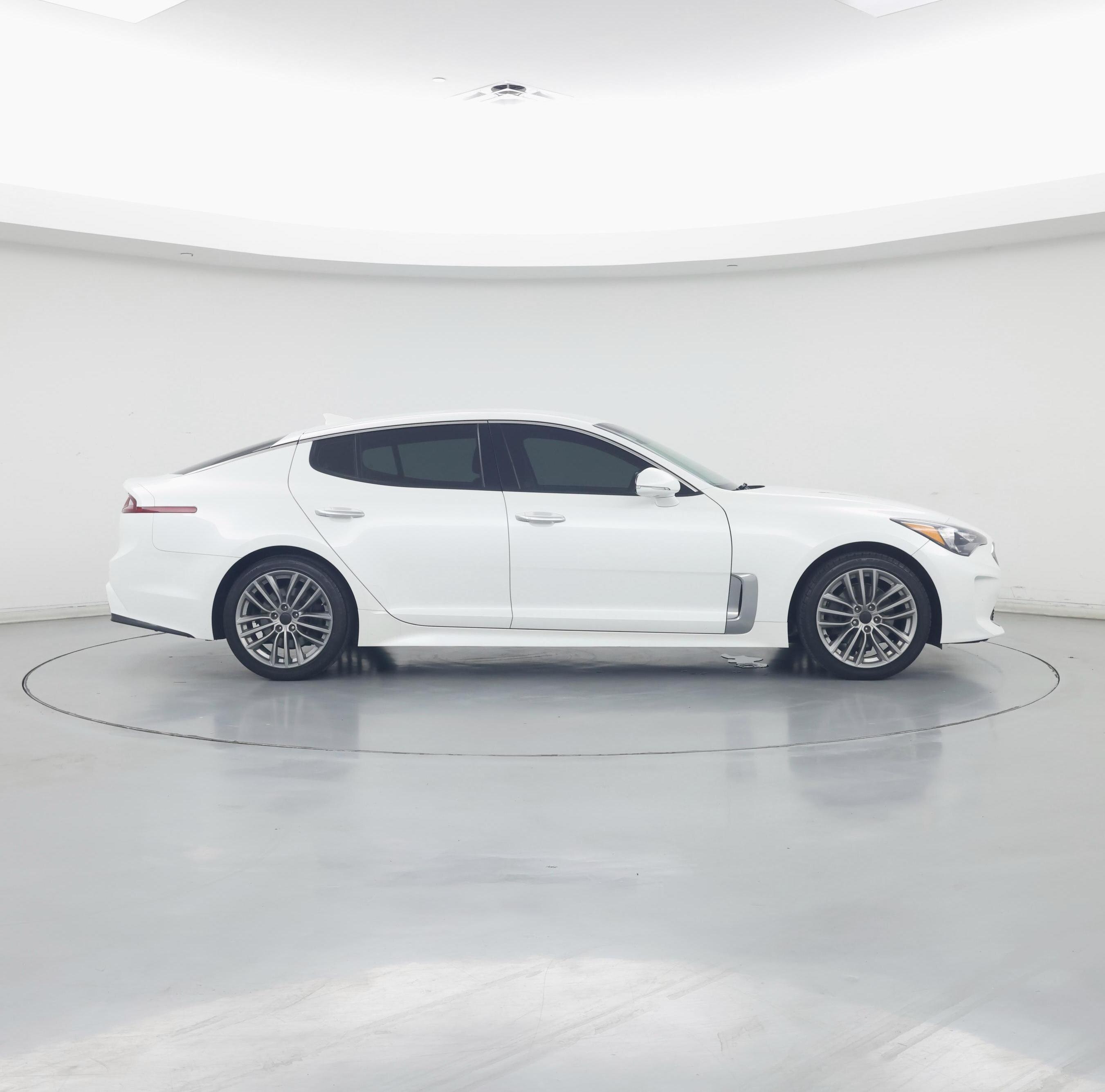 Thumbnail: 2018 Kia Stinger - 7