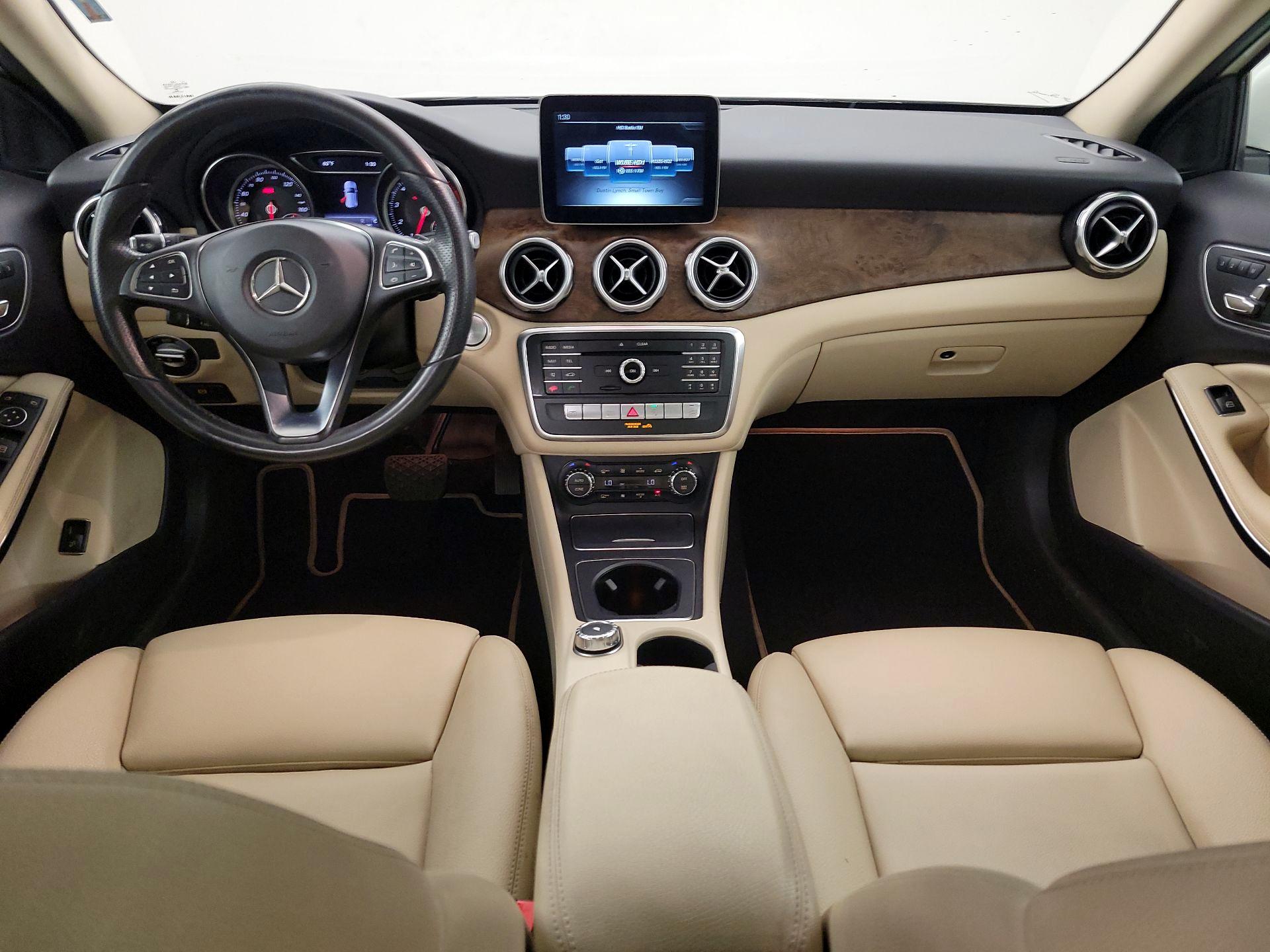 Thumbnail: 2018 Mercedes-Benz GLA - 9