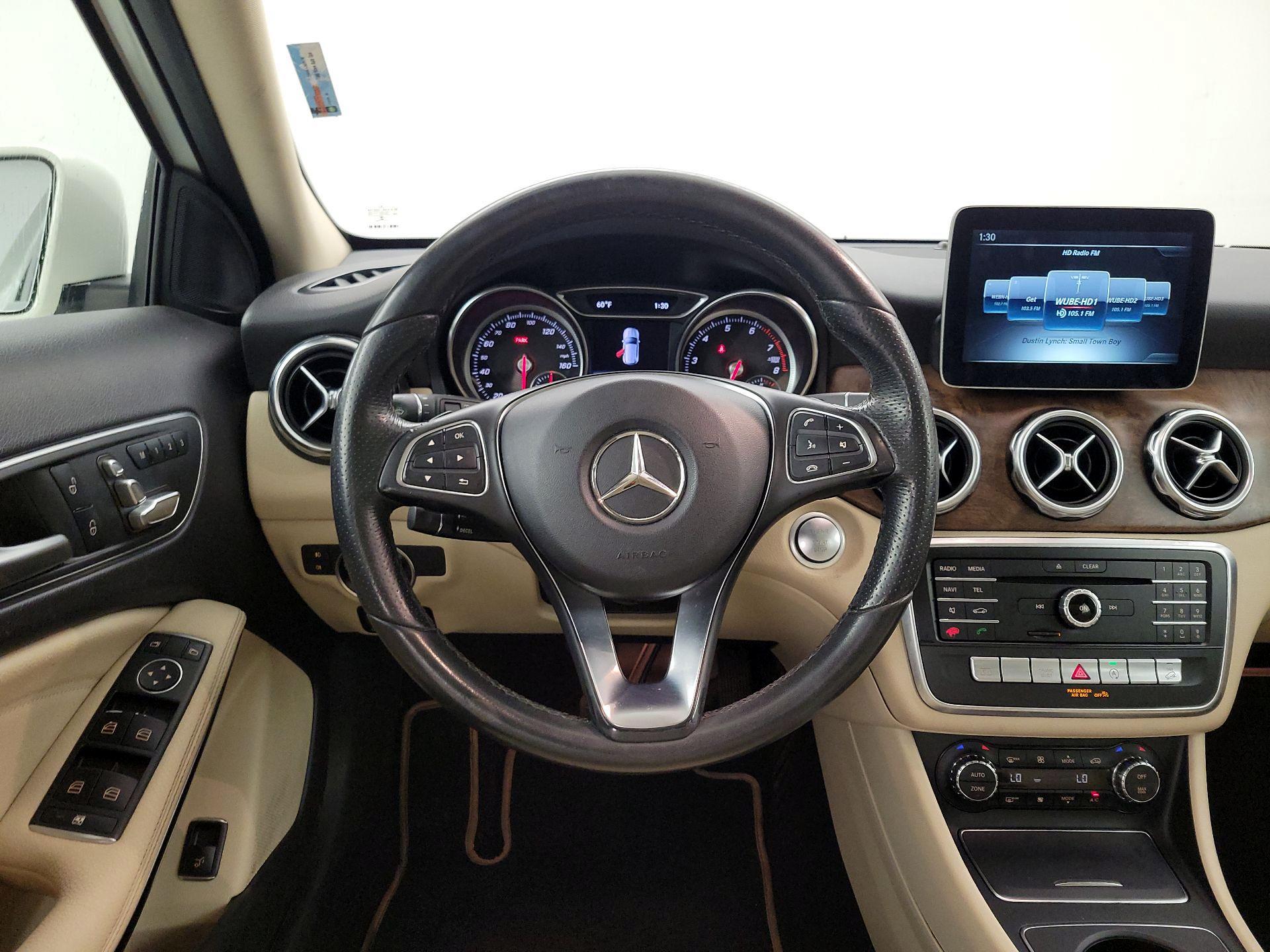 Thumbnail: 2018 Mercedes-Benz GLA - 10