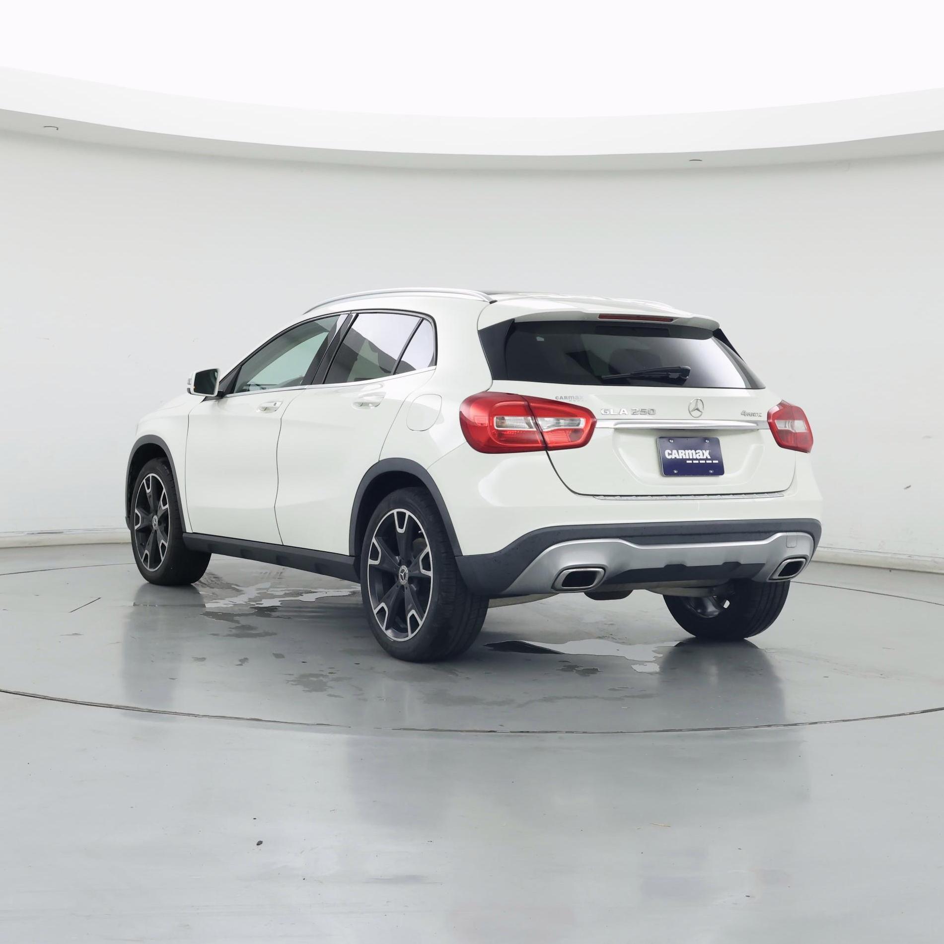 Thumbnail: 2018 Mercedes-Benz GLA - 2