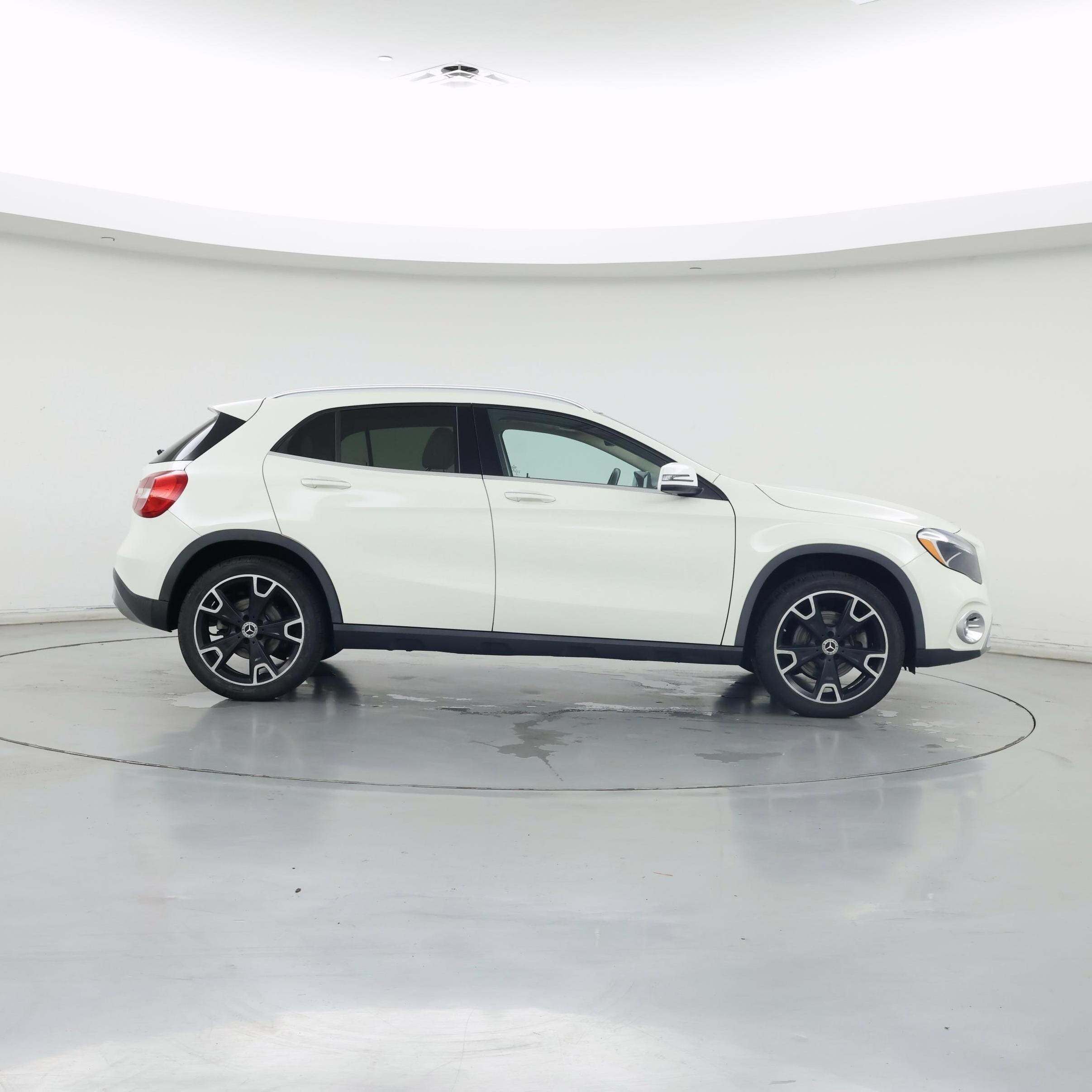 Thumbnail: 2018 Mercedes-Benz GLA - 7
