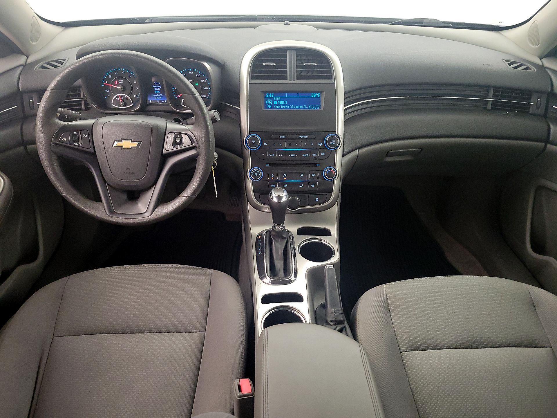 Thumbnail: 2015 Chevrolet Malibu - 9