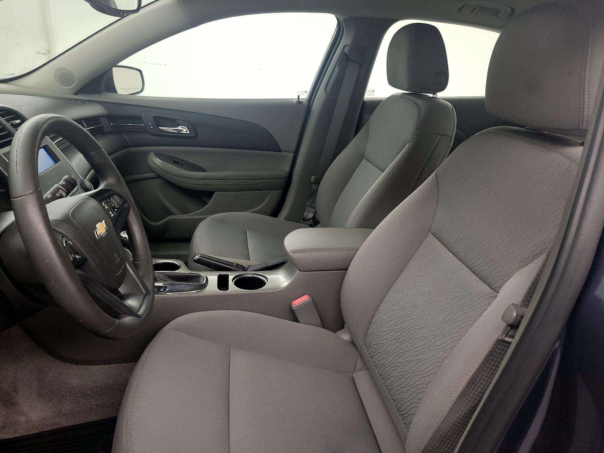 Thumbnail: 2015 Chevrolet Malibu - 11