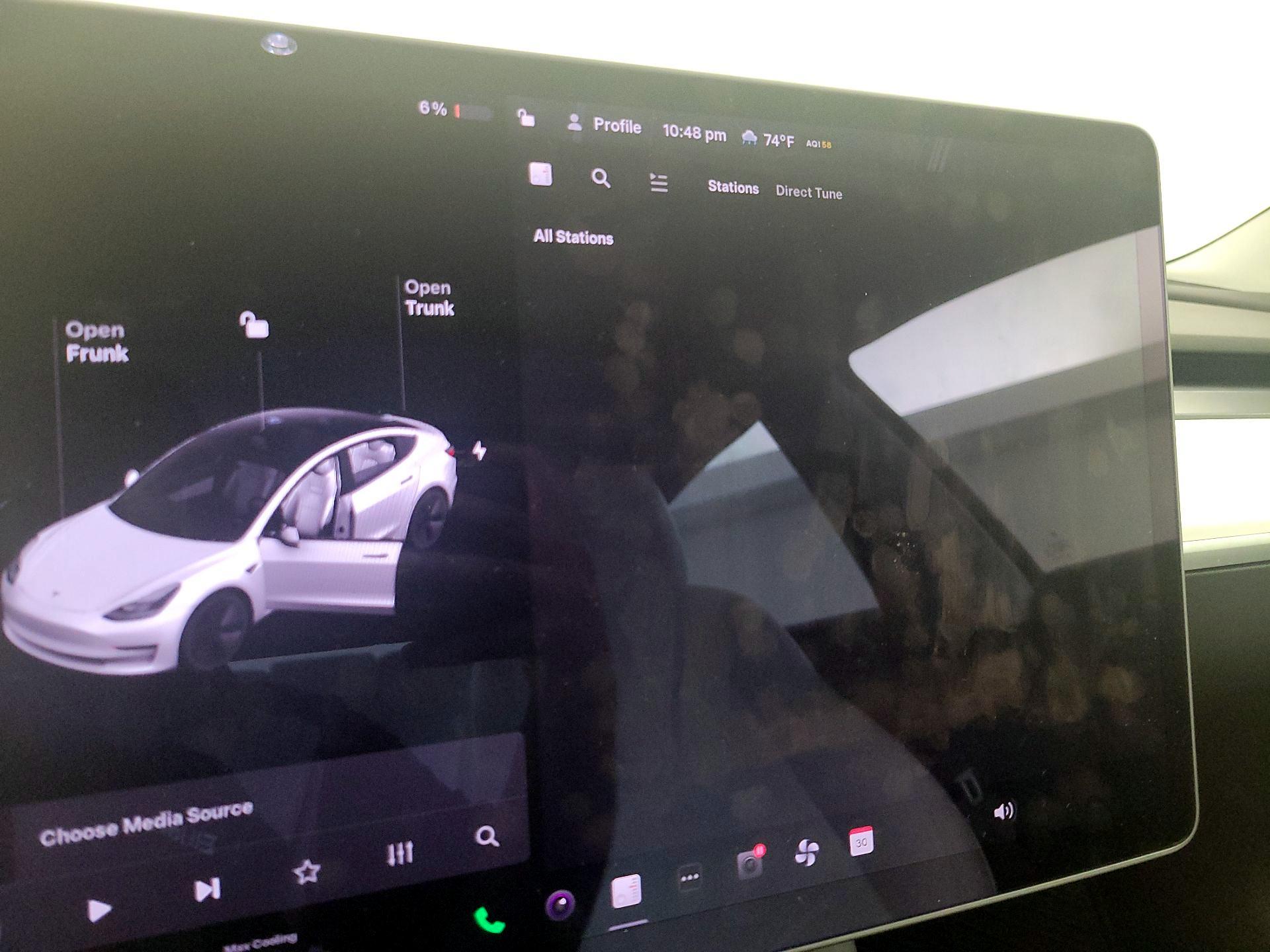 Thumbnail: 2021 Tesla Model 3 - 15