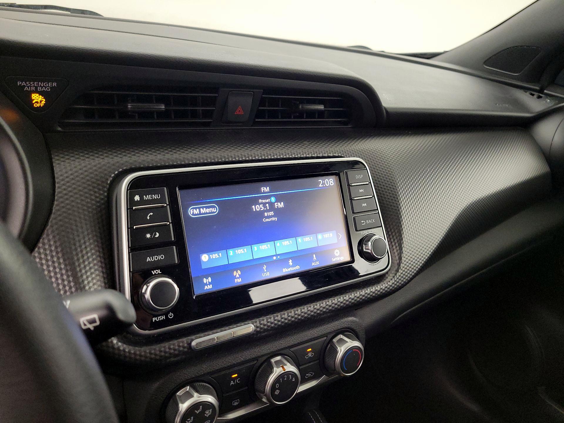 Thumbnail: 2018 Nissan Kicks - 15