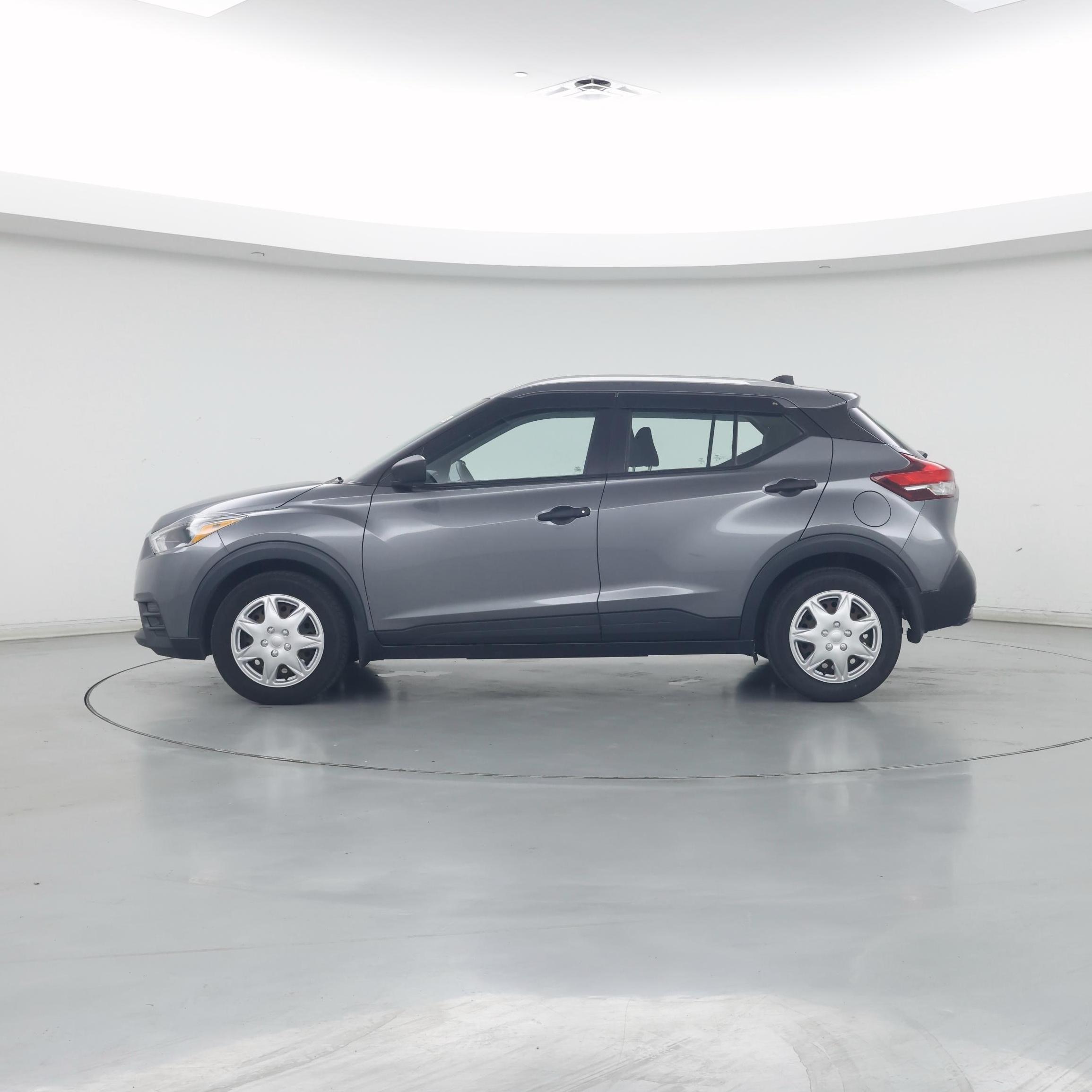 Thumbnail: 2018 Nissan Kicks - 3