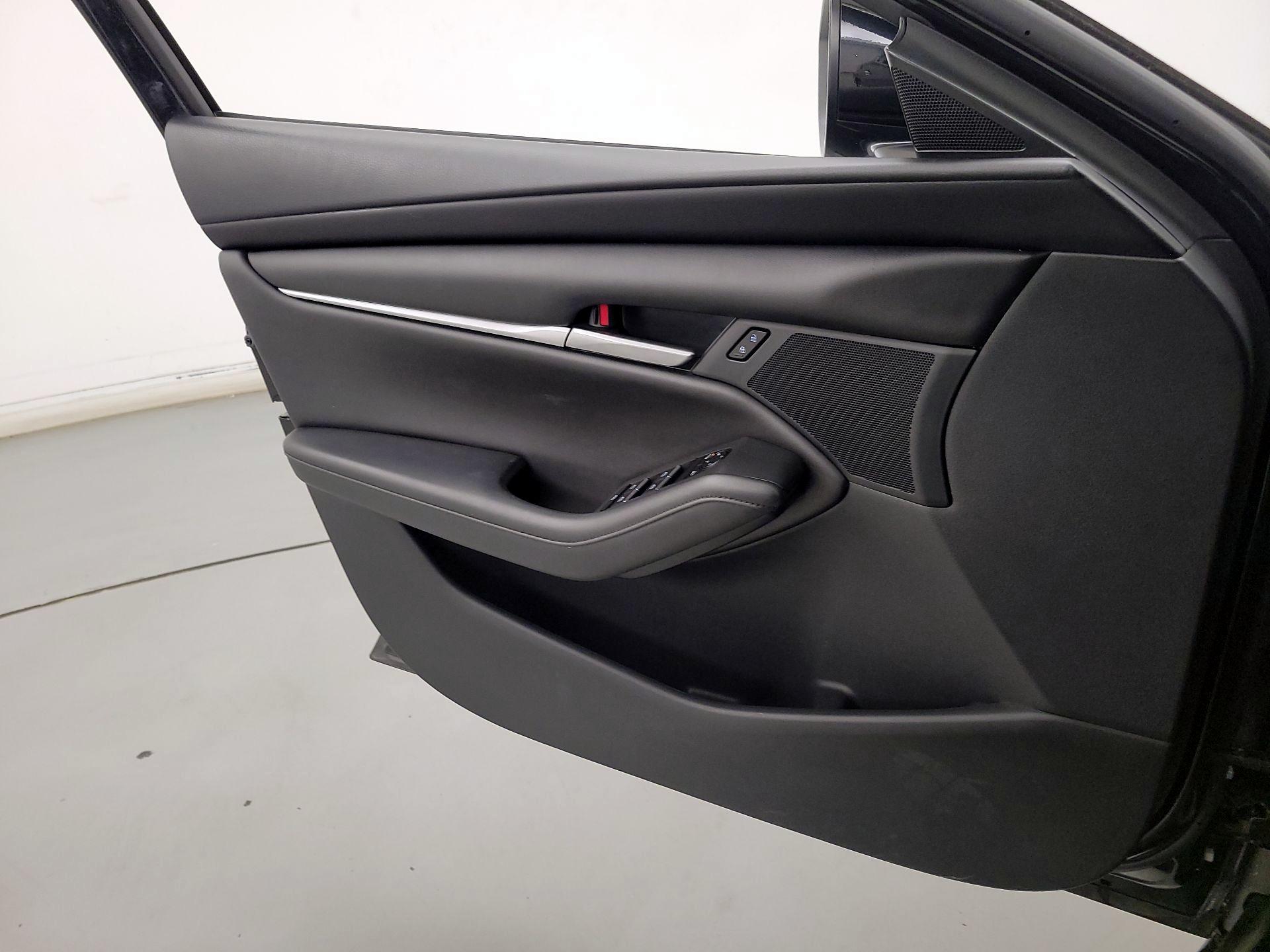 Thumbnail: 2021 Mazda Mazda3 - 12