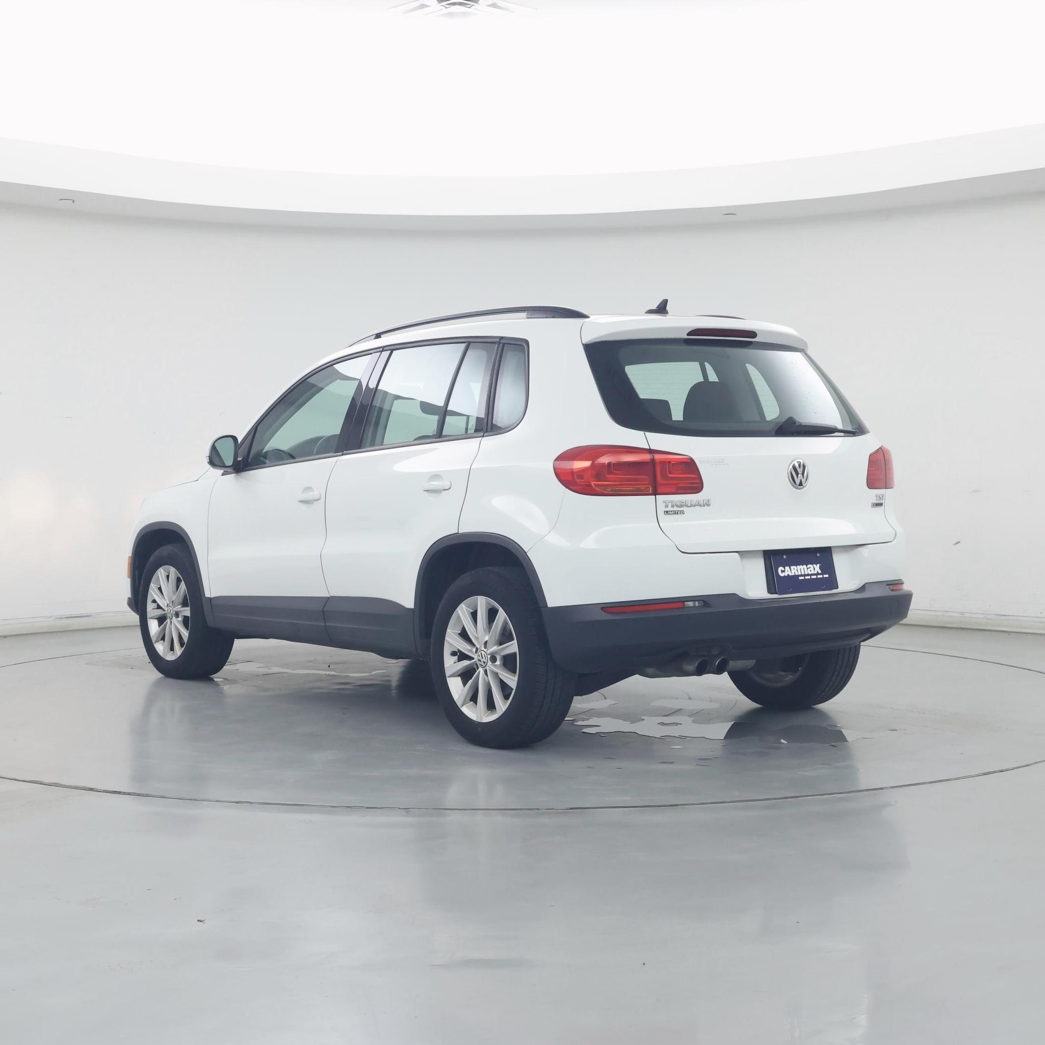 Thumbnail: 2017 Volkswagen Tiguan - 2