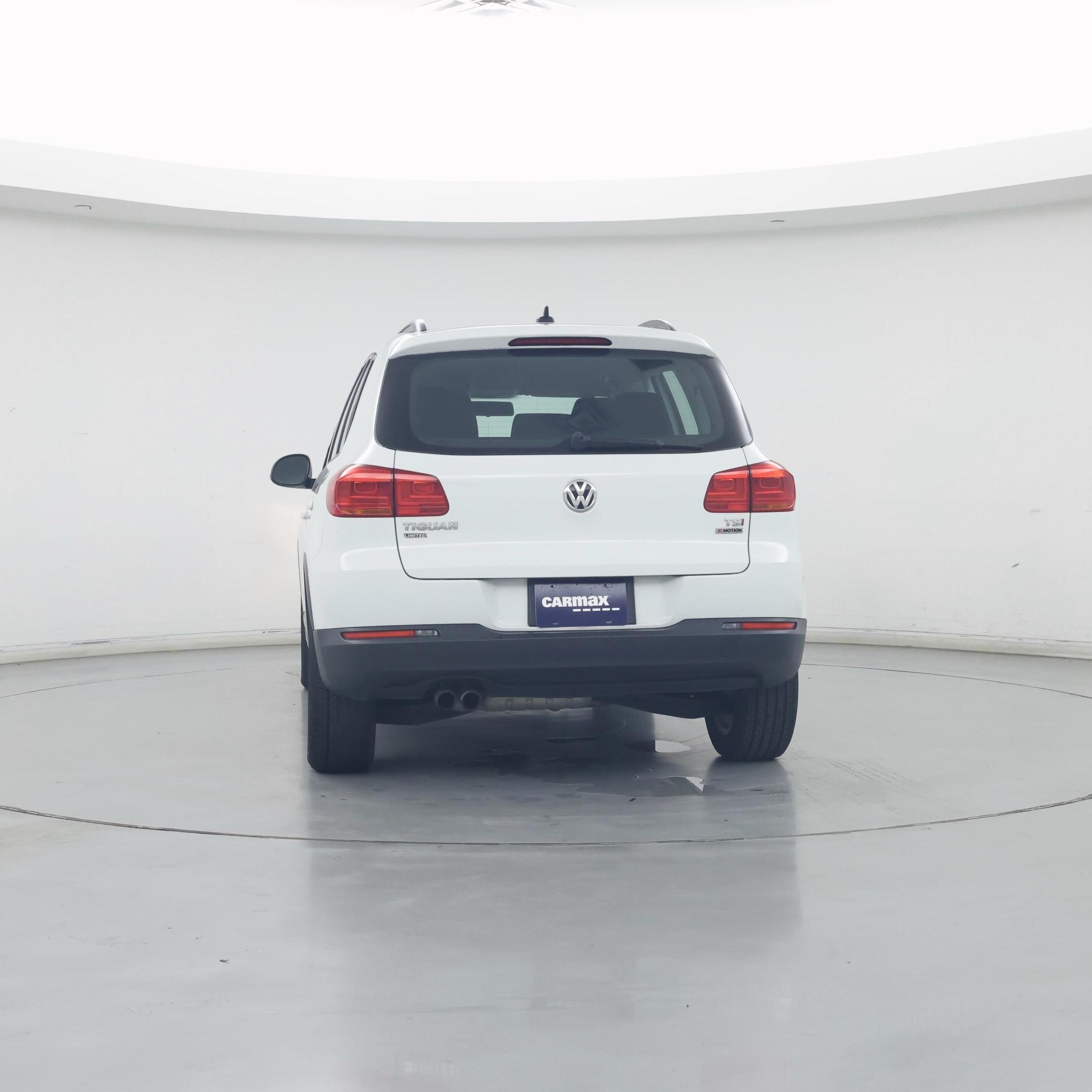 Thumbnail: 2017 Volkswagen Tiguan - 6