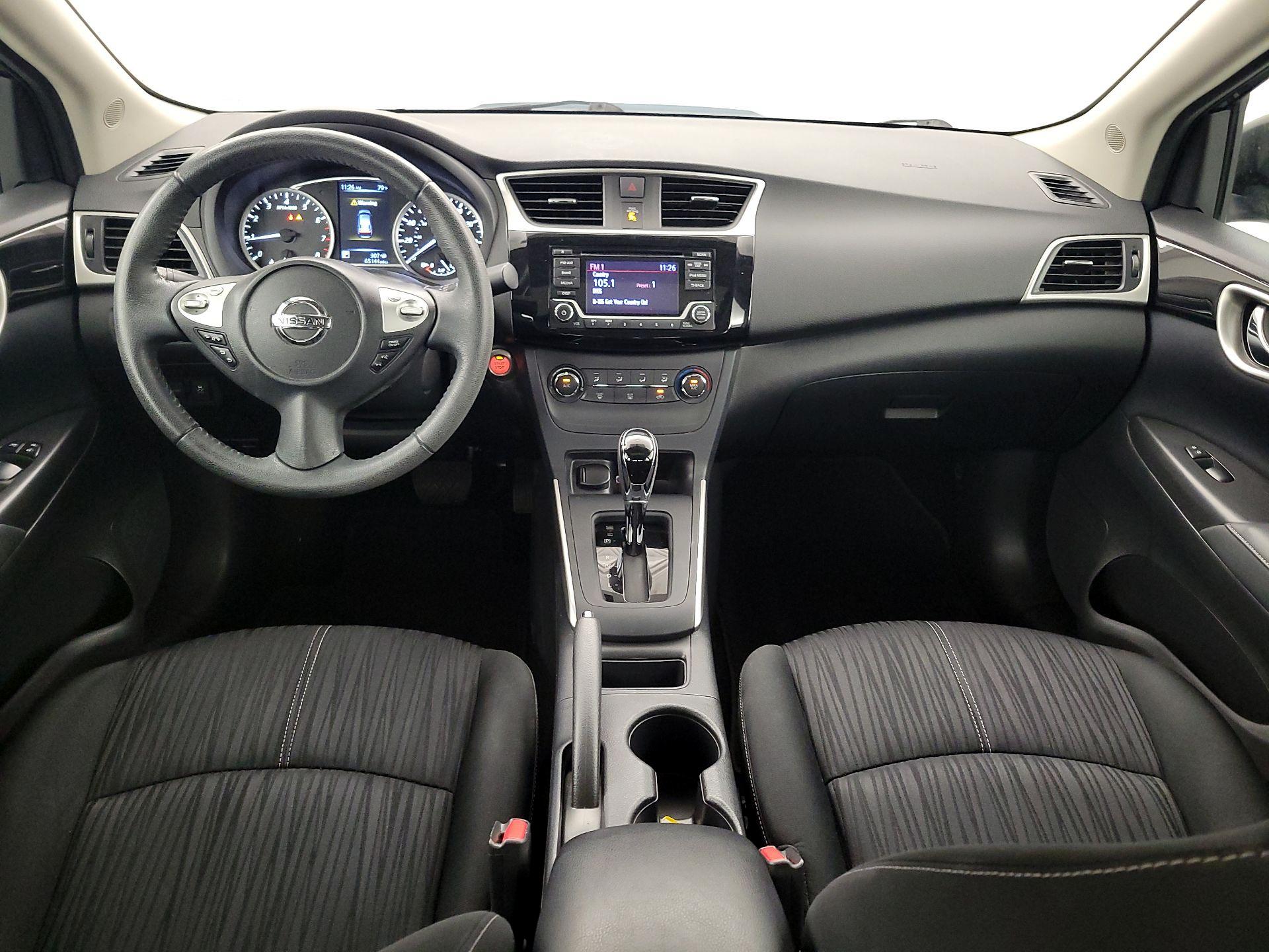 Thumbnail: 2017 Nissan Sentra - 9