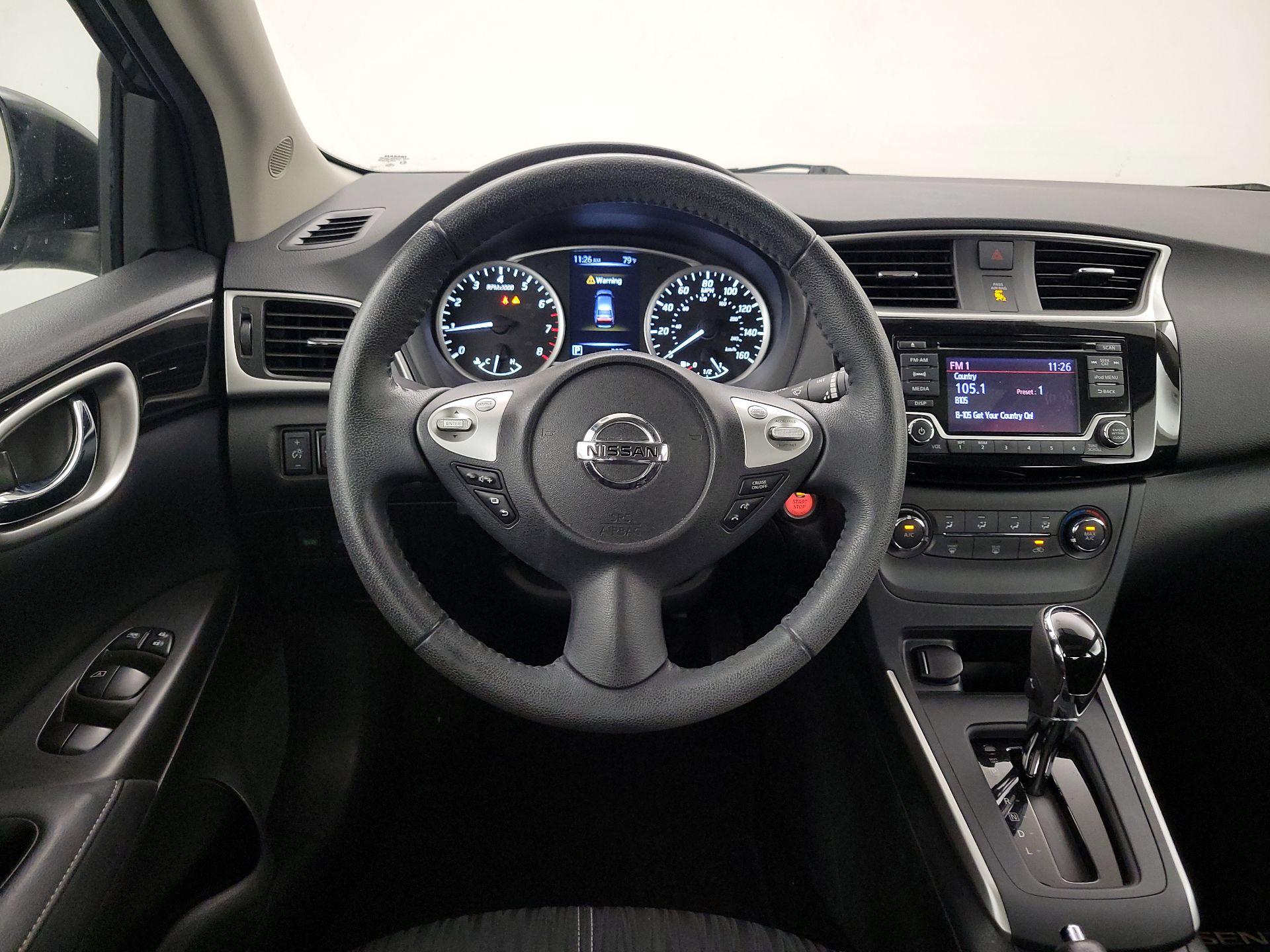Thumbnail: 2017 Nissan Sentra - 10