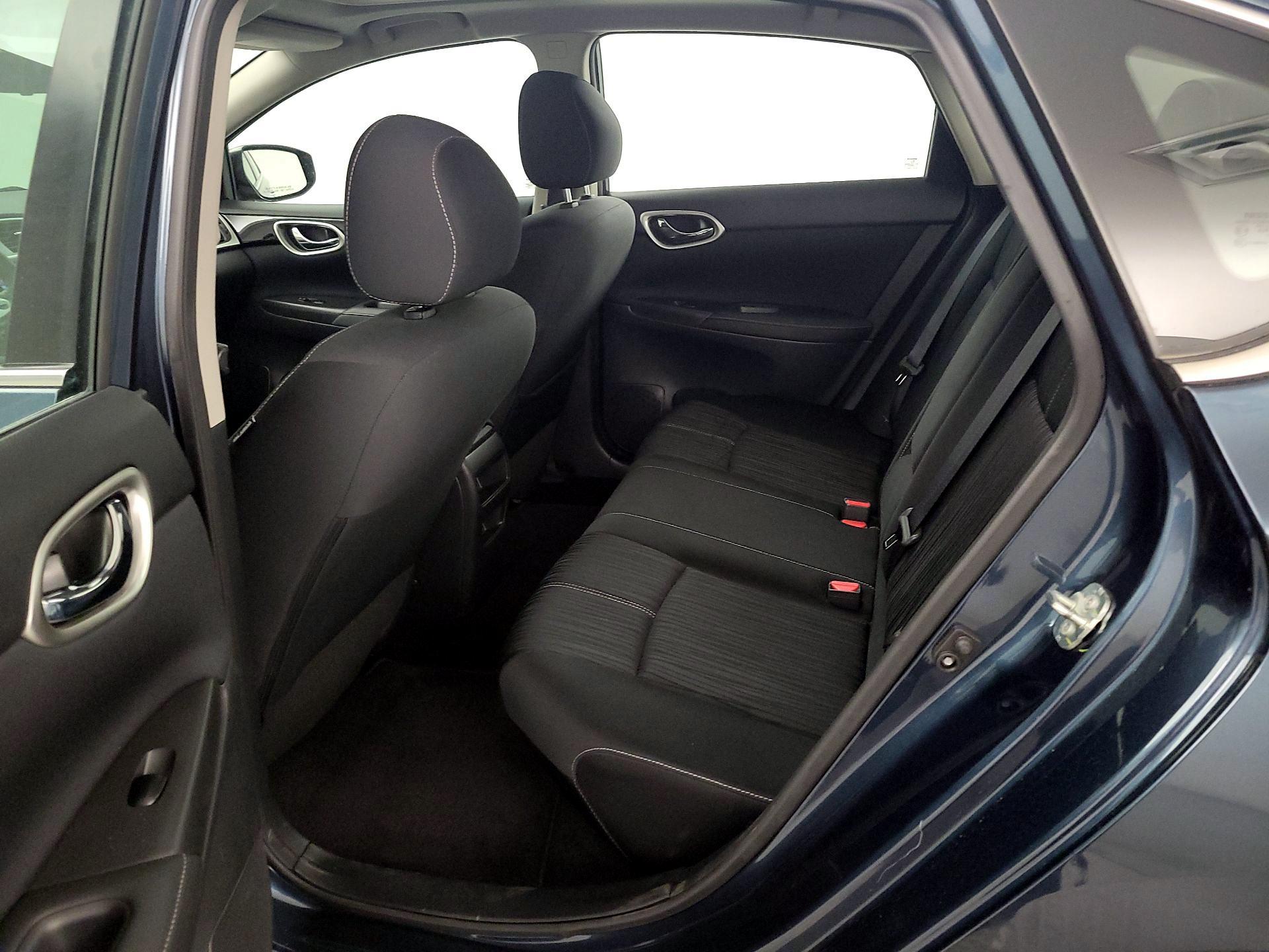 Thumbnail: 2017 Nissan Sentra - 19