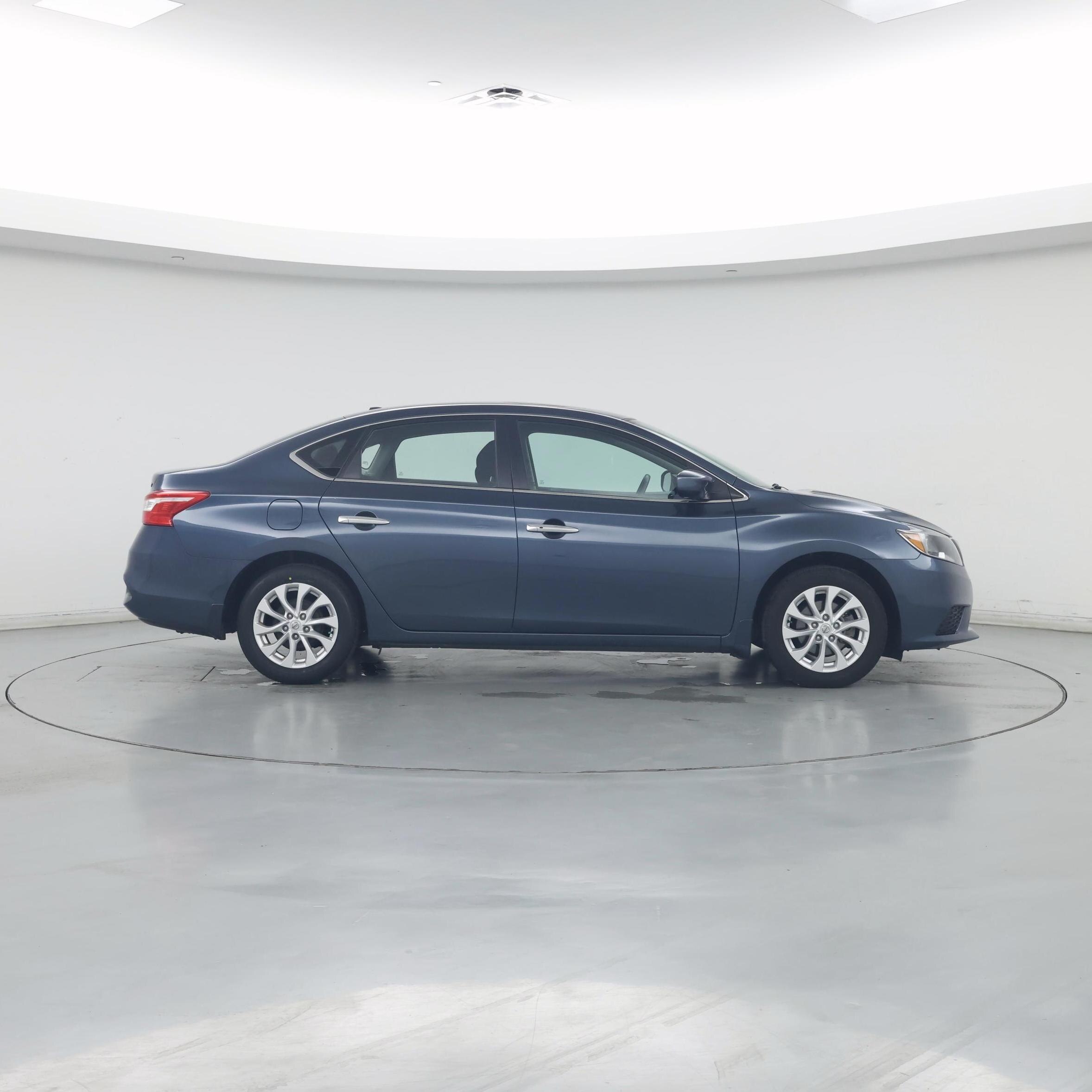 Thumbnail: 2017 Nissan Sentra - 7