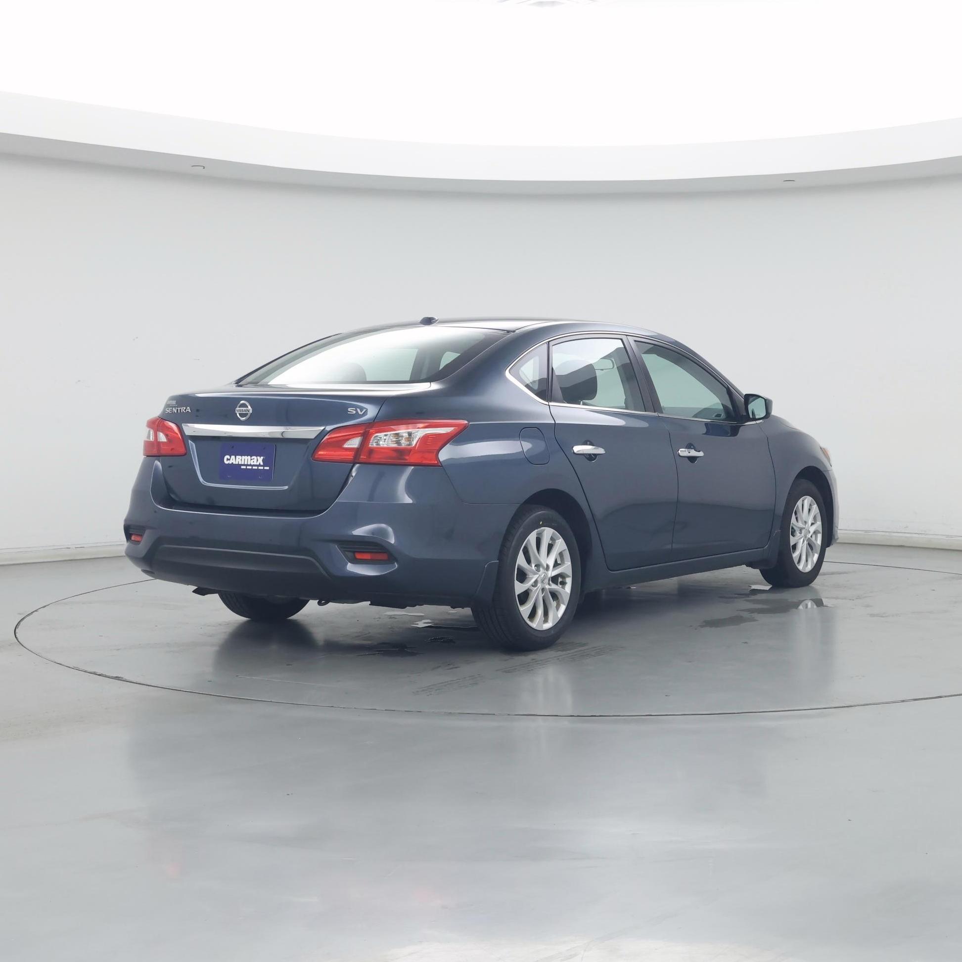 Thumbnail: 2017 Nissan Sentra - 8