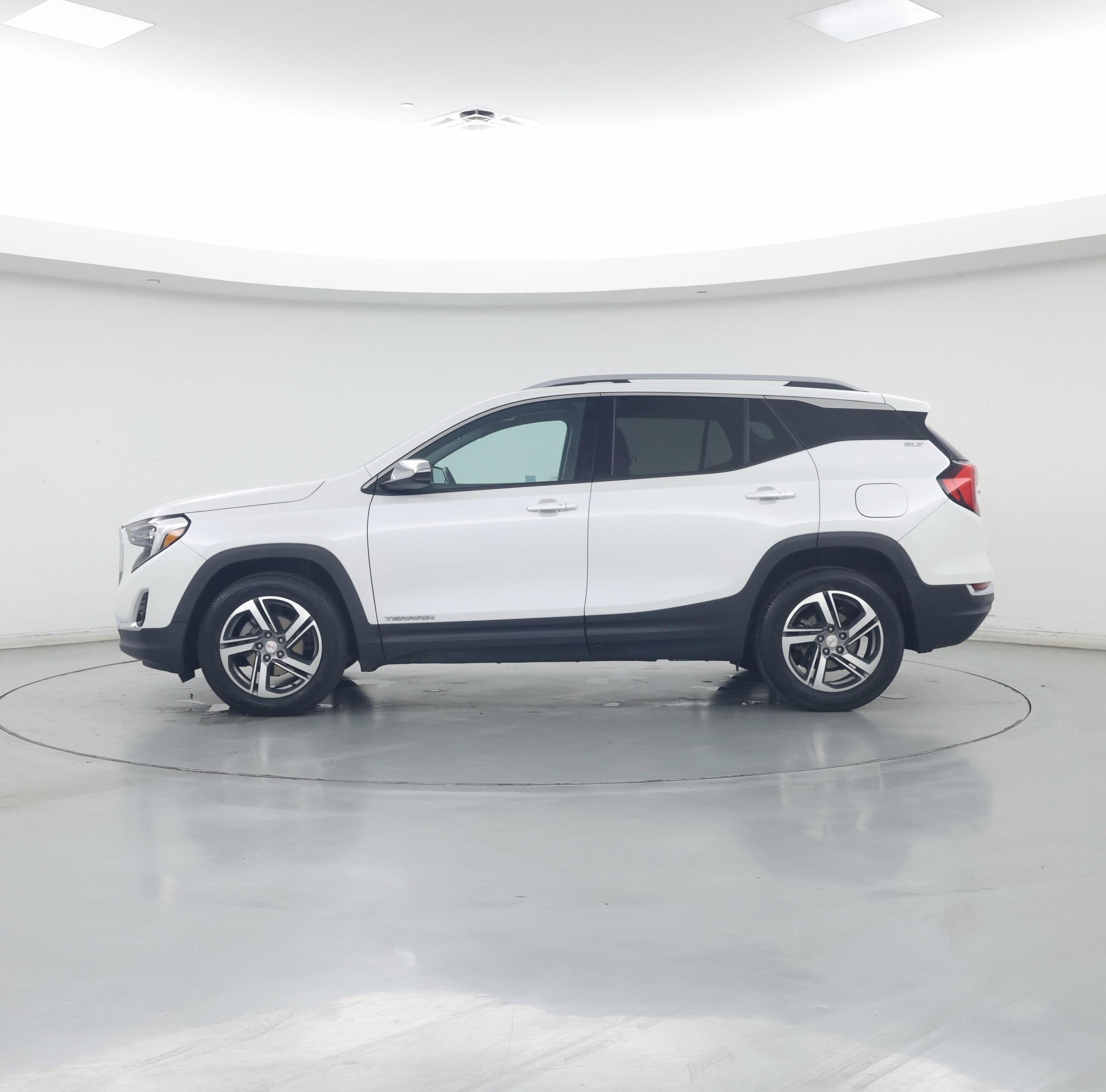 Thumbnail: 2021 GMC Terrain - 3