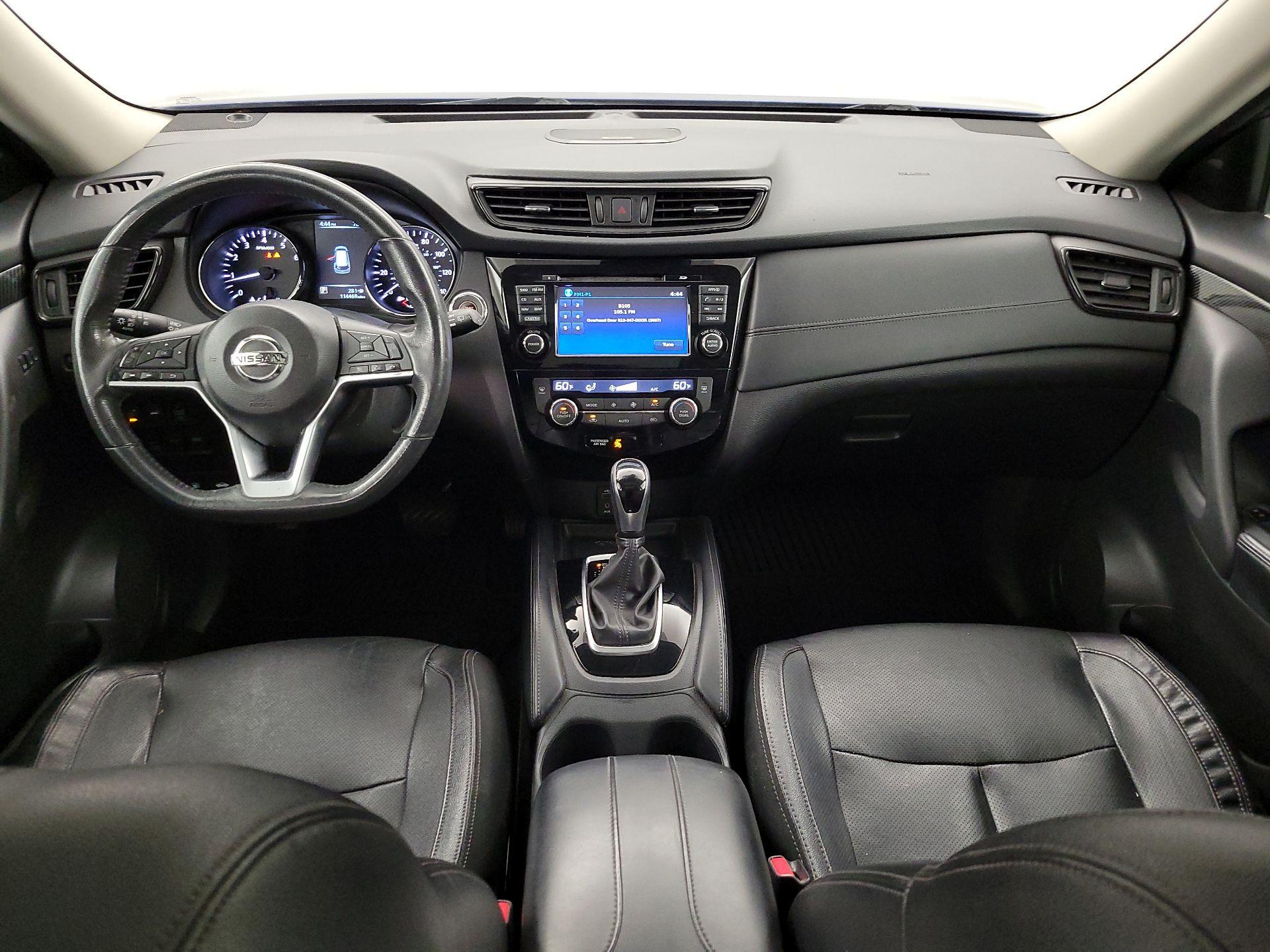 Thumbnail: 2017 Nissan Rogue - 9