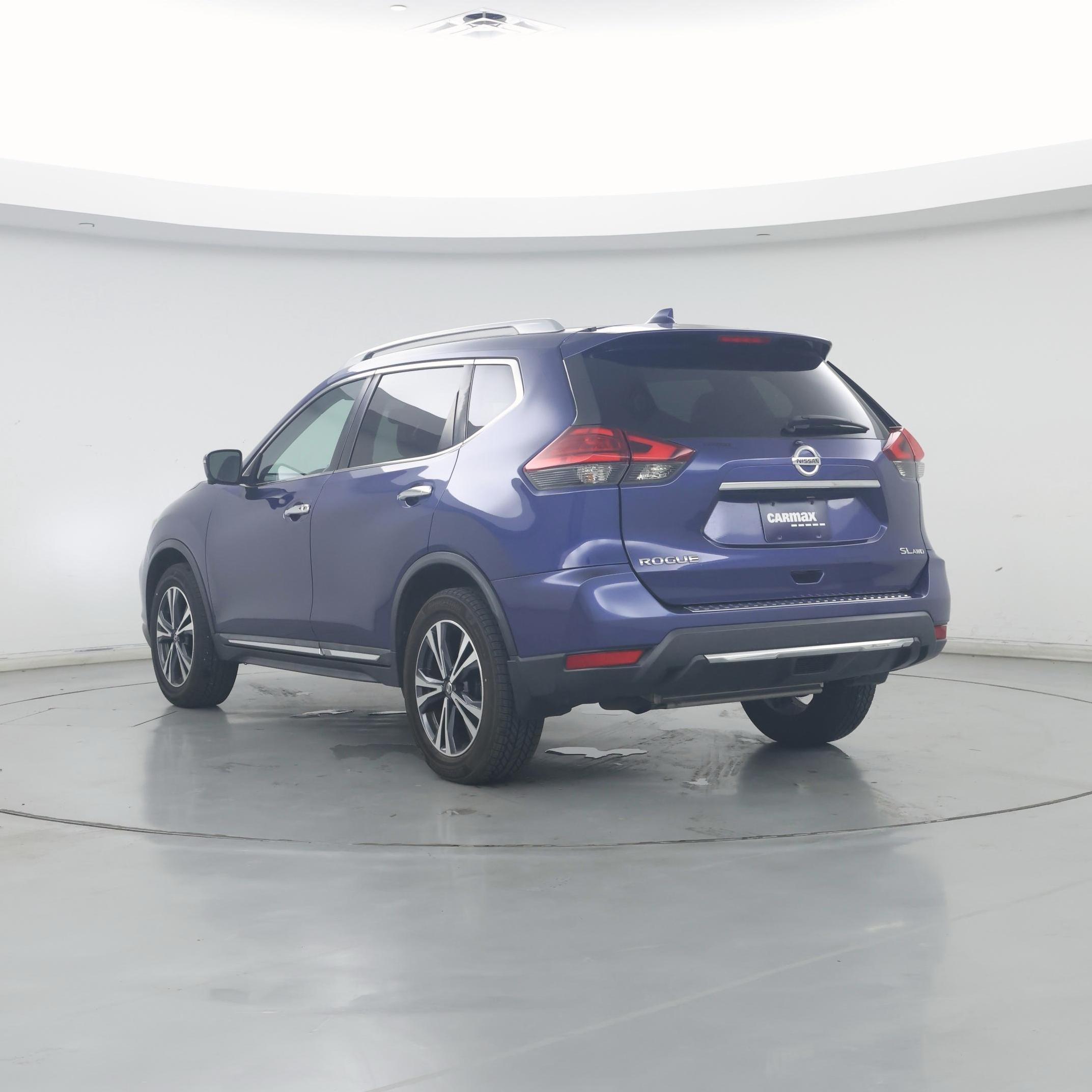 Thumbnail: 2017 Nissan Rogue - 2
