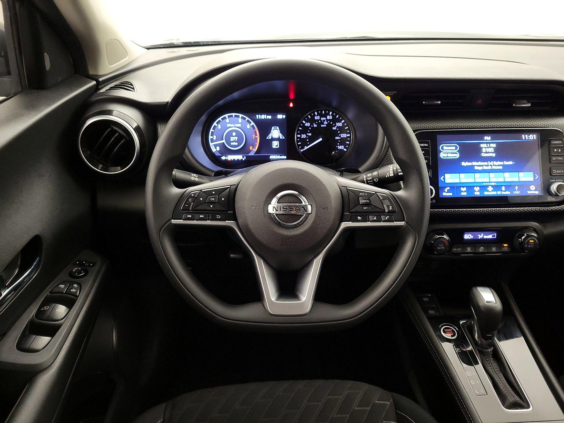 Thumbnail: 2021 Nissan Kicks - 10