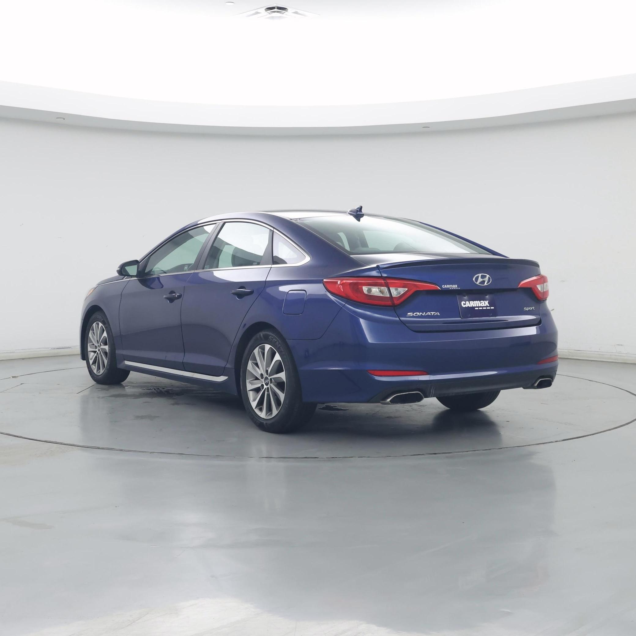 Thumbnail: 2015 Hyundai Sonata - 2