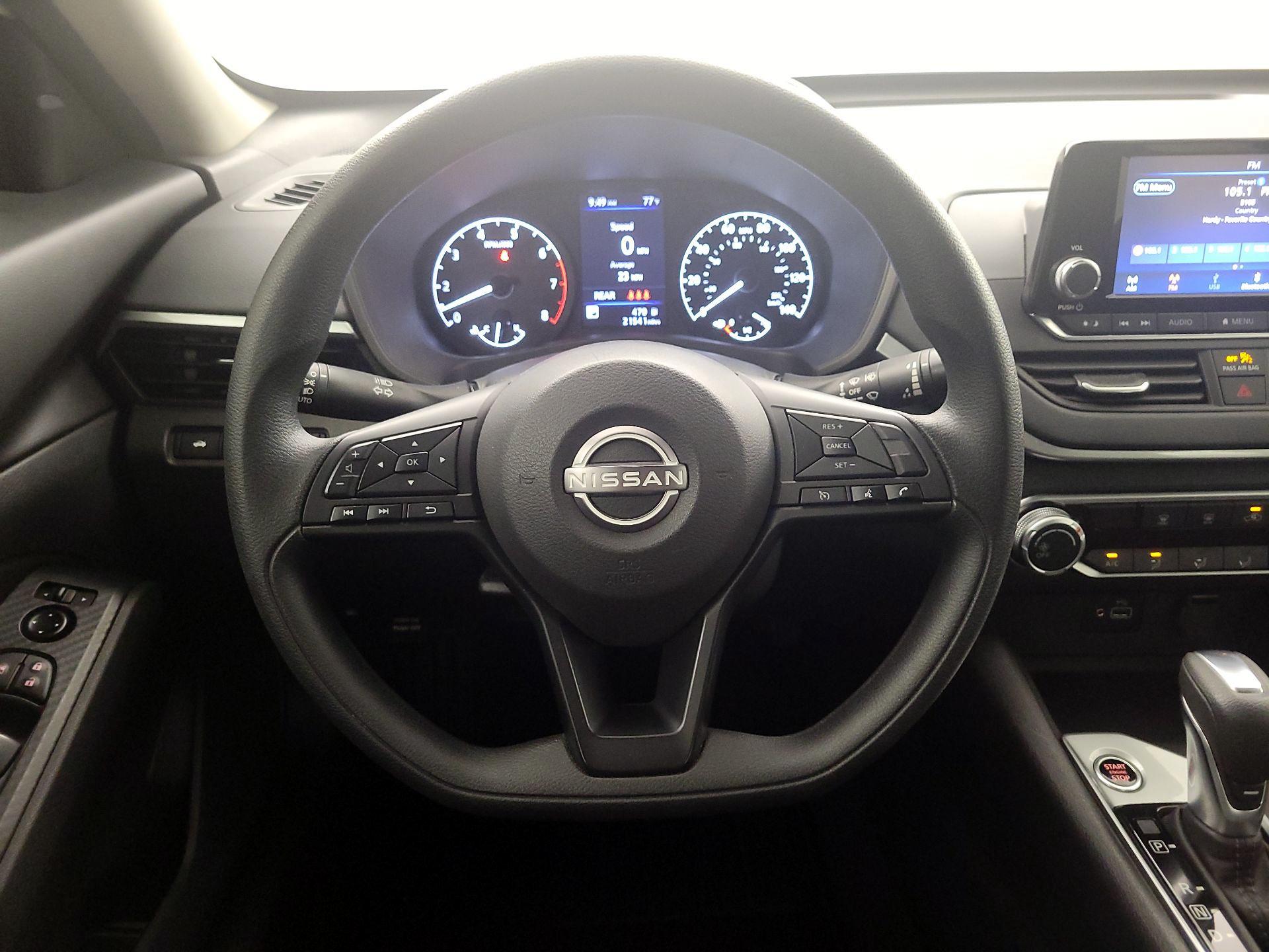 Thumbnail: 2023 Nissan Altima - 10