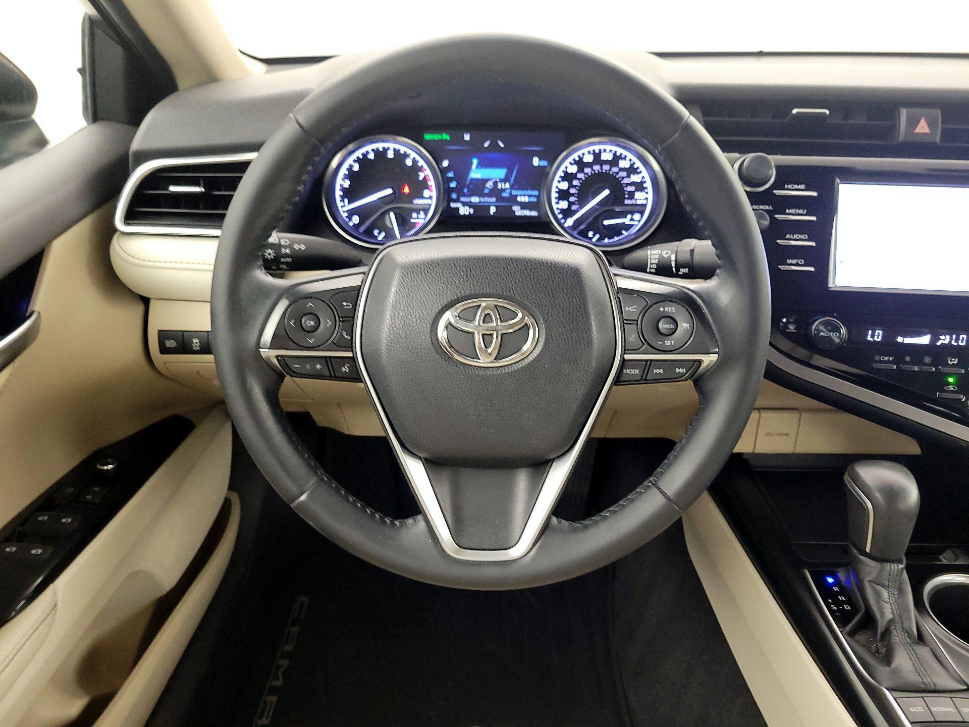 Thumbnail: 2018 Toyota Camry - 10