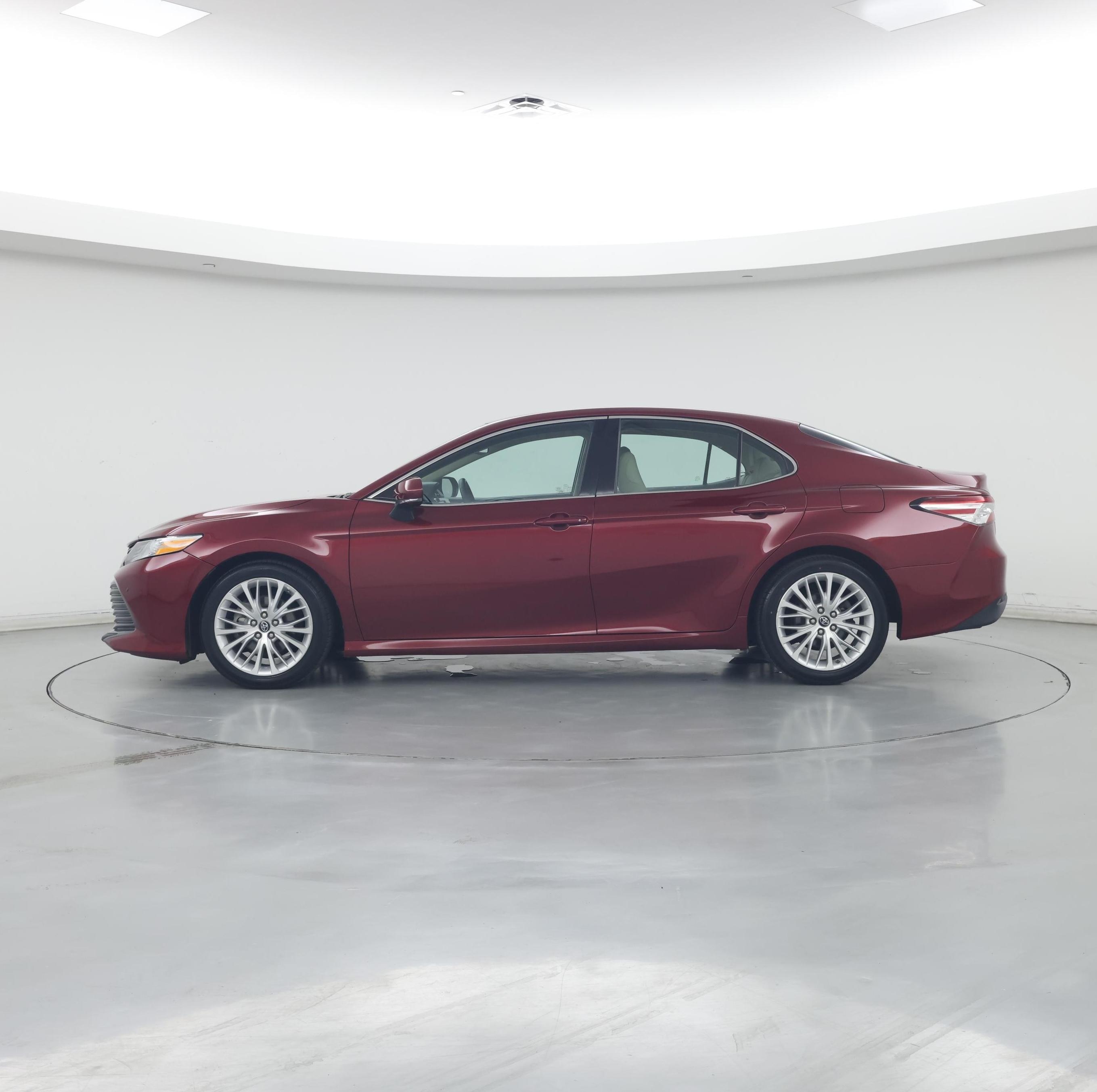 Thumbnail: 2018 Toyota Camry - 3