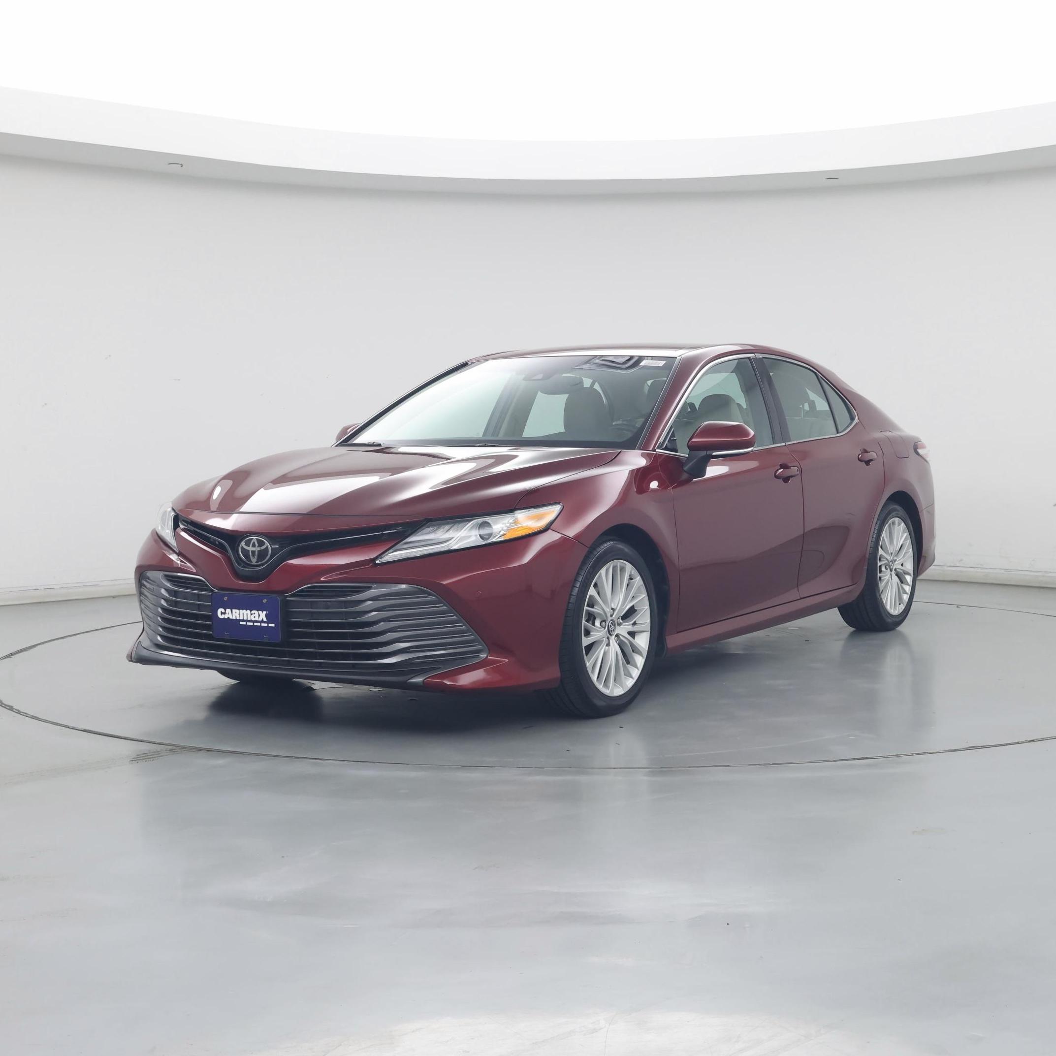 Thumbnail: 2018 Toyota Camry - 4