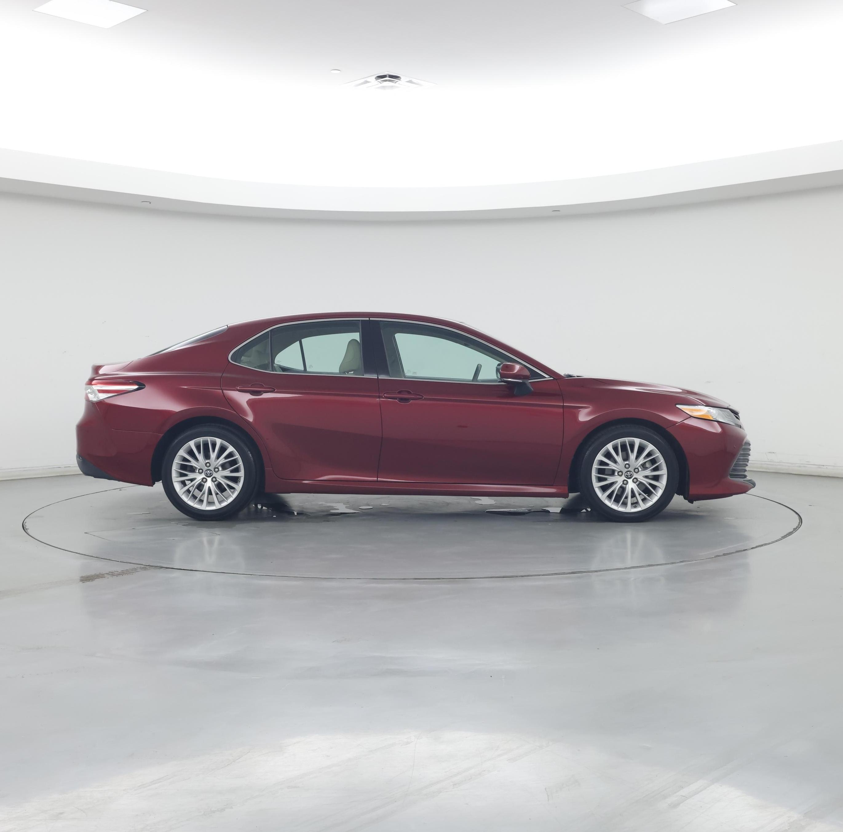 Thumbnail: 2018 Toyota Camry - 7