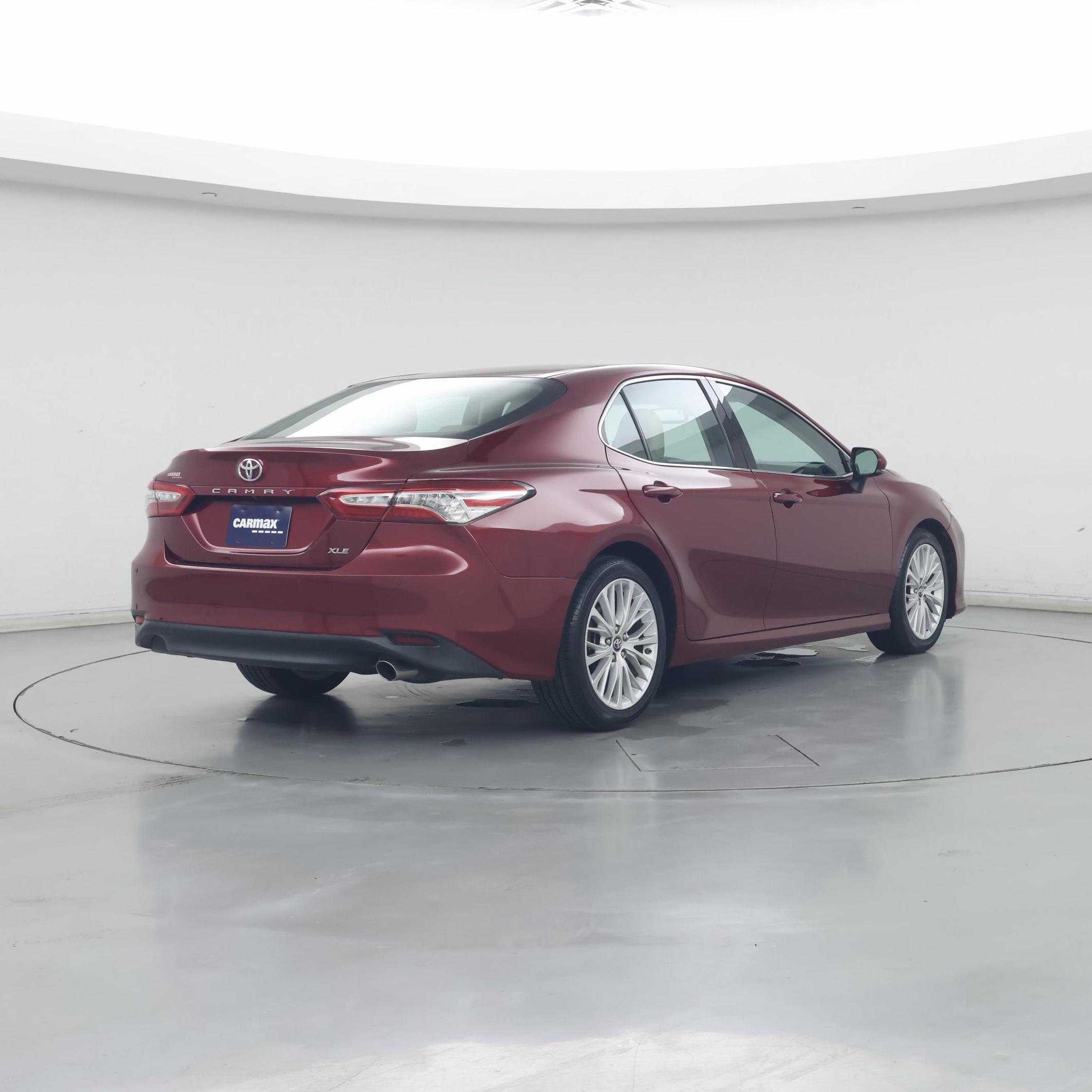 Thumbnail: 2018 Toyota Camry - 8