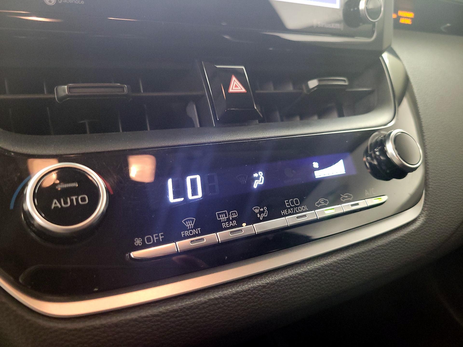 Thumbnail: 2021 Toyota Corolla - 16