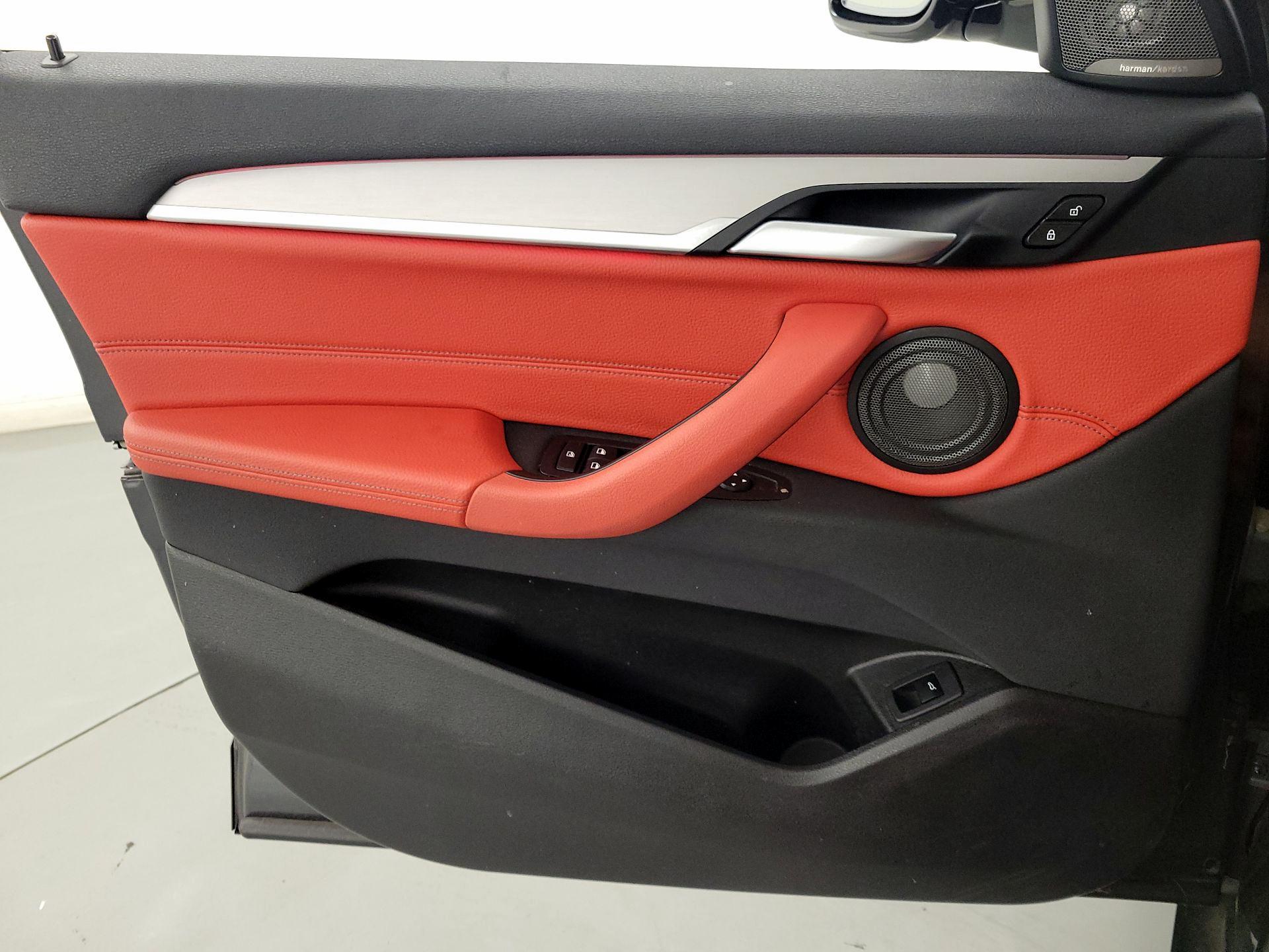Thumbnail: 2022 BMW X2 - 12