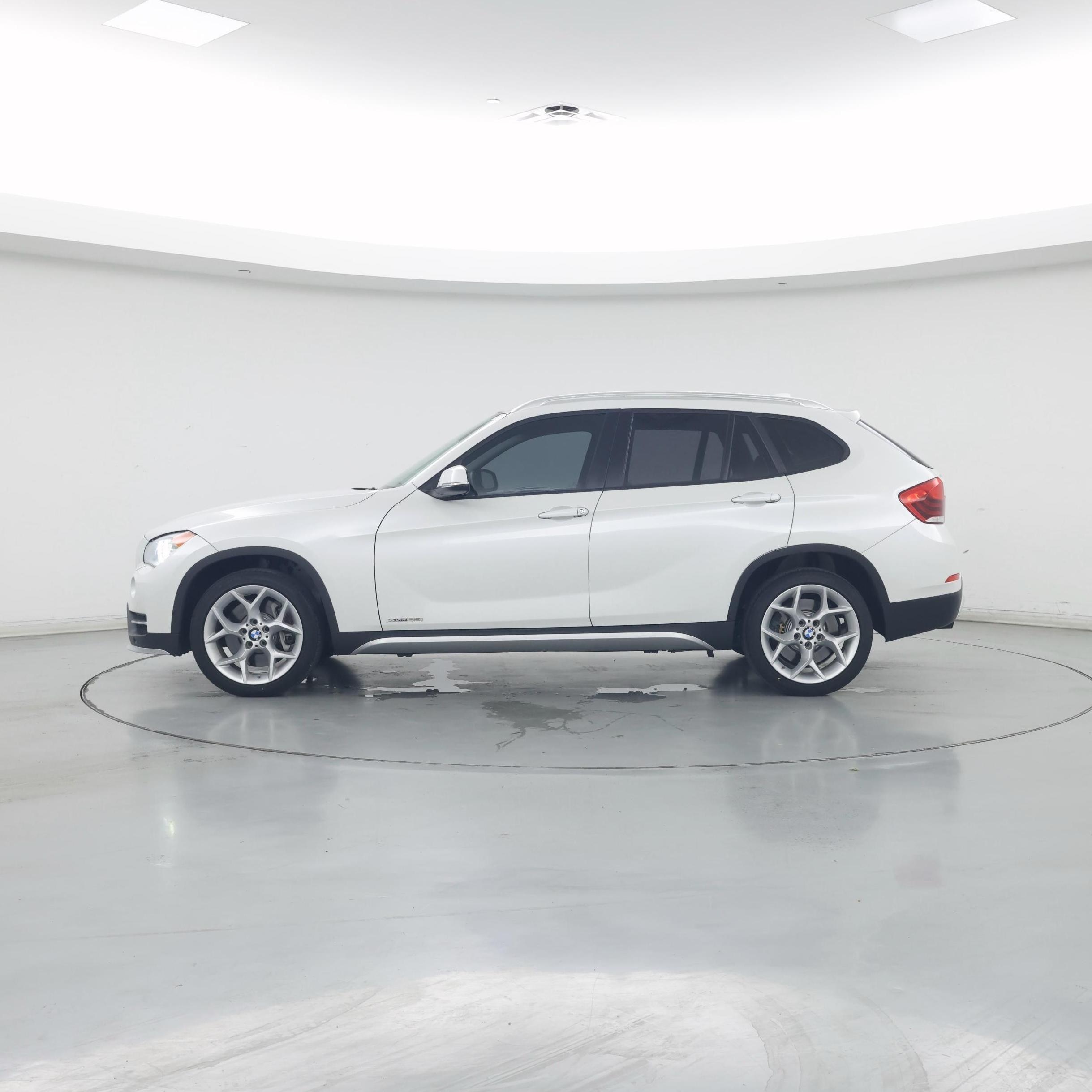 Thumbnail: 2015 BMW X1 - 3