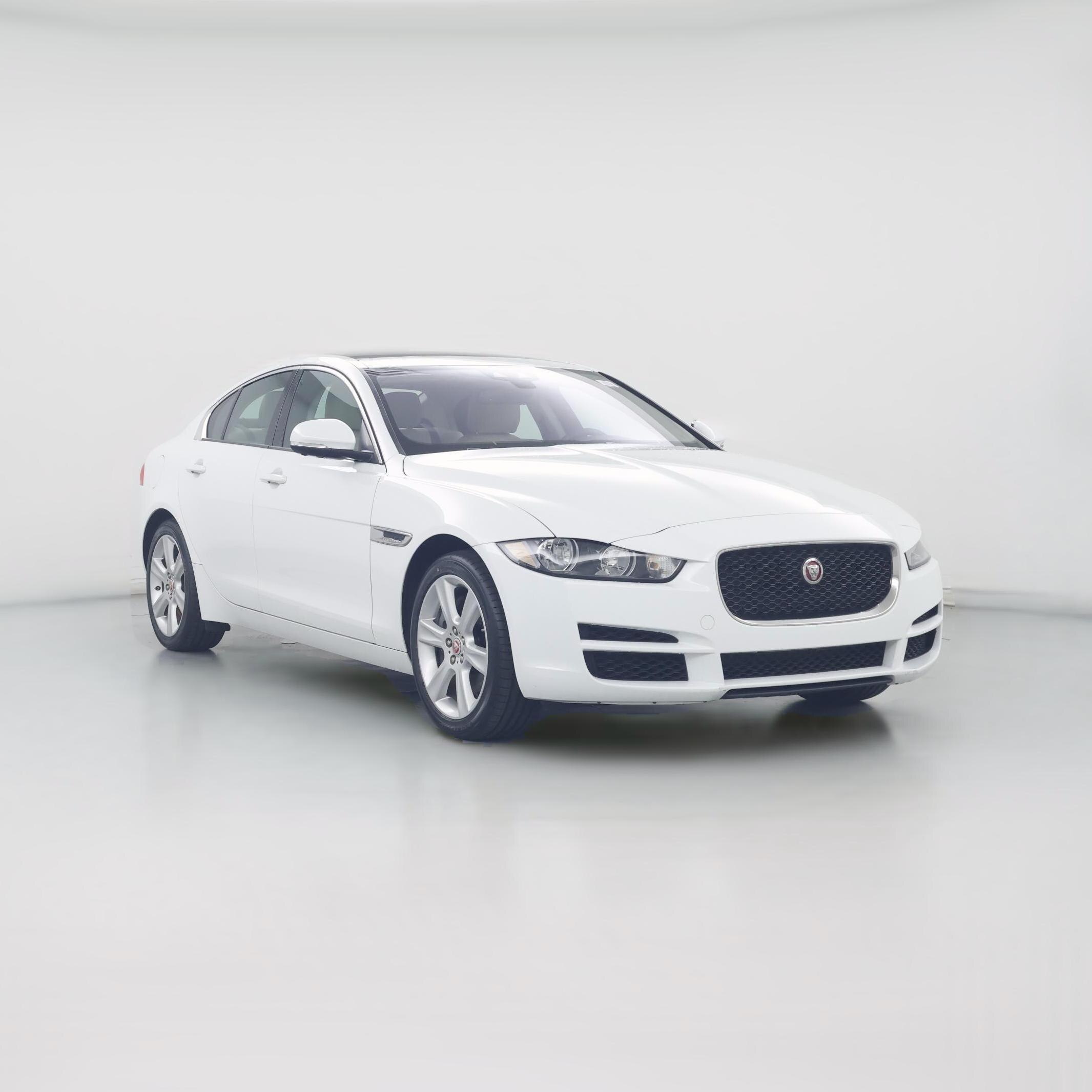 Thumbnail: 2018 Jaguar XE - 1