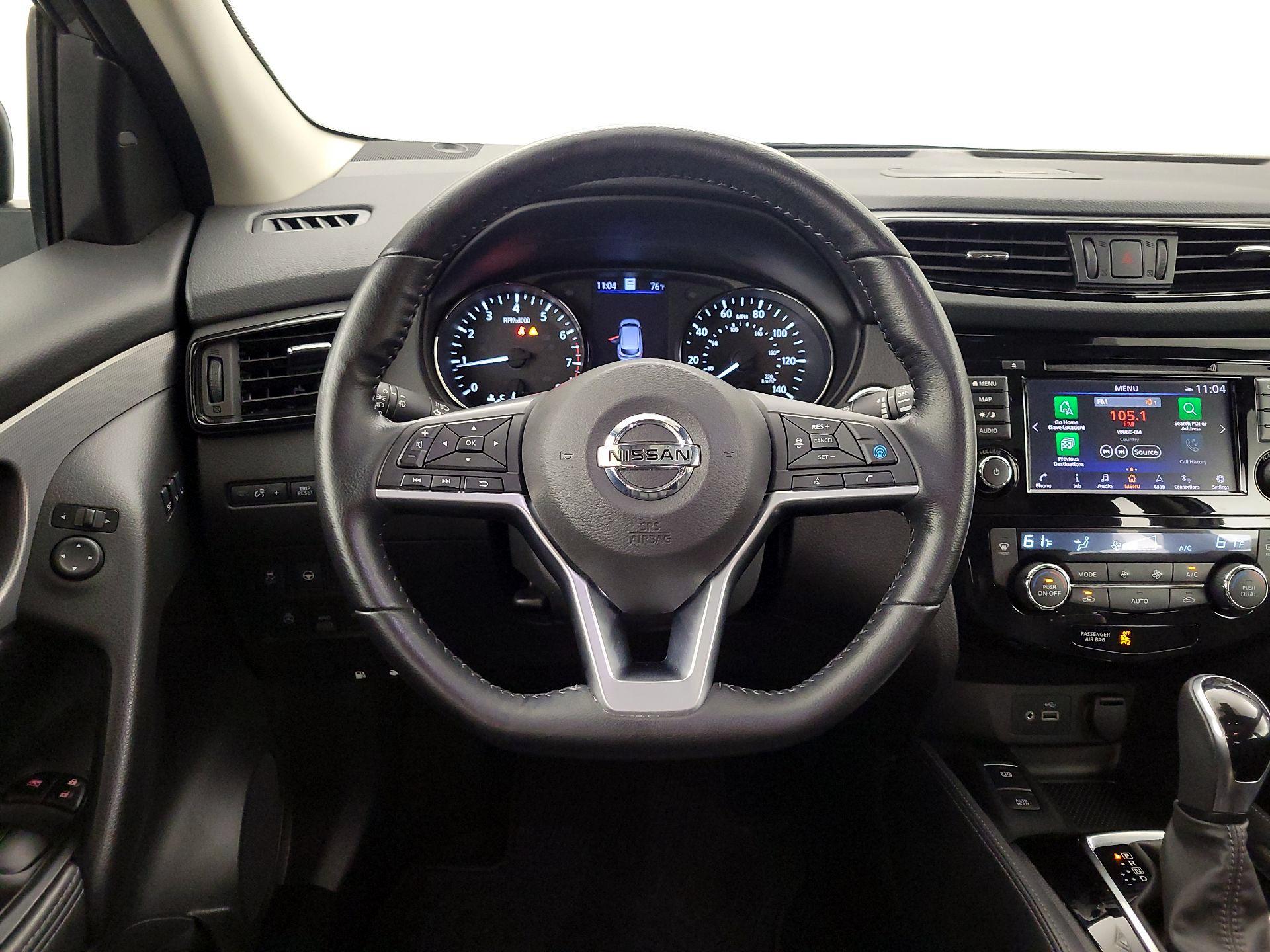 Thumbnail: 2020 Nissan Rogue Sport - 10