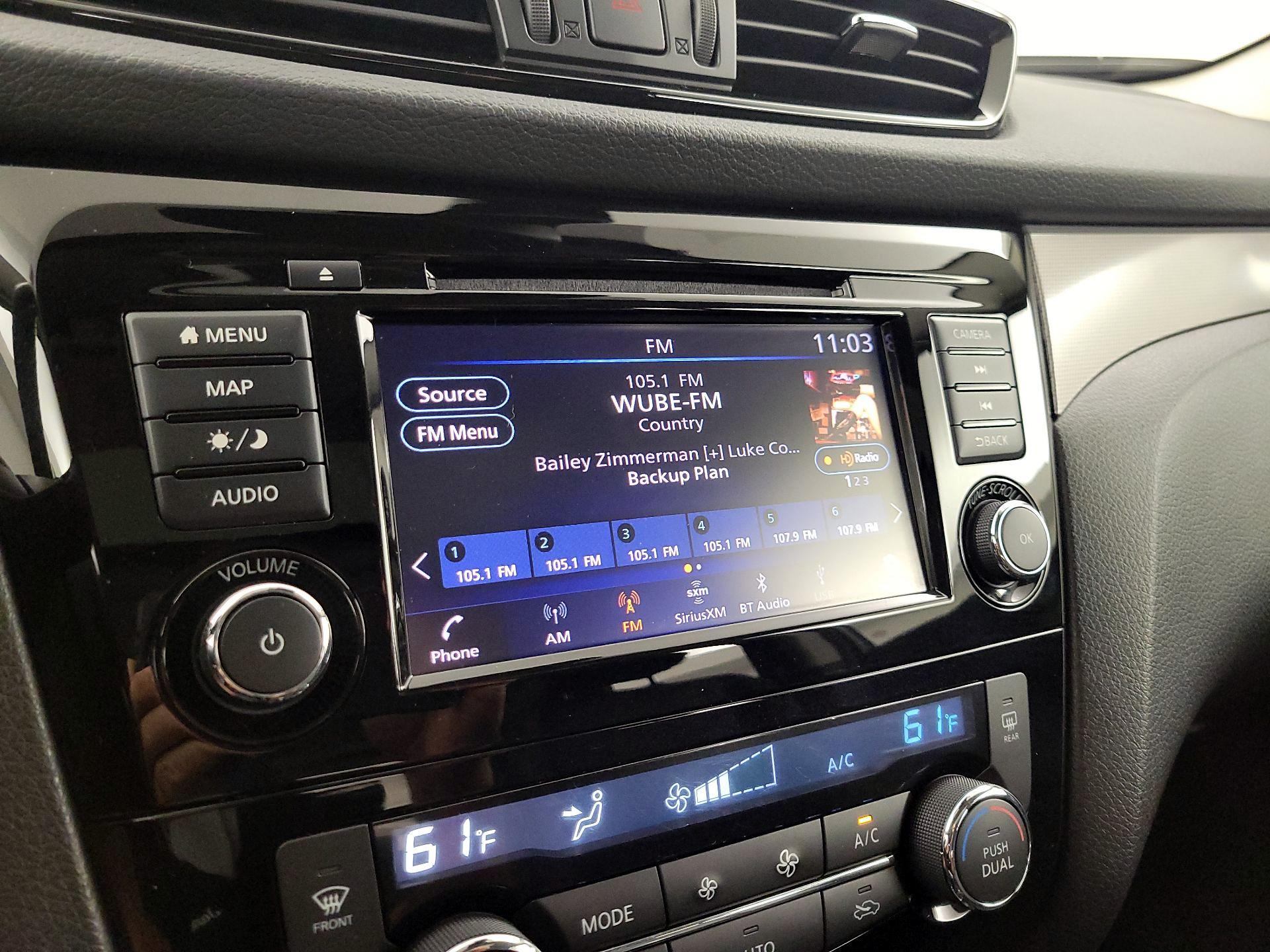 Thumbnail: 2020 Nissan Rogue Sport - 16