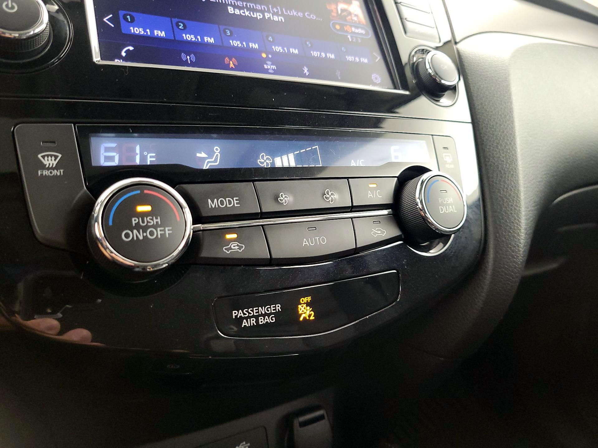 Thumbnail: 2020 Nissan Rogue Sport - 17