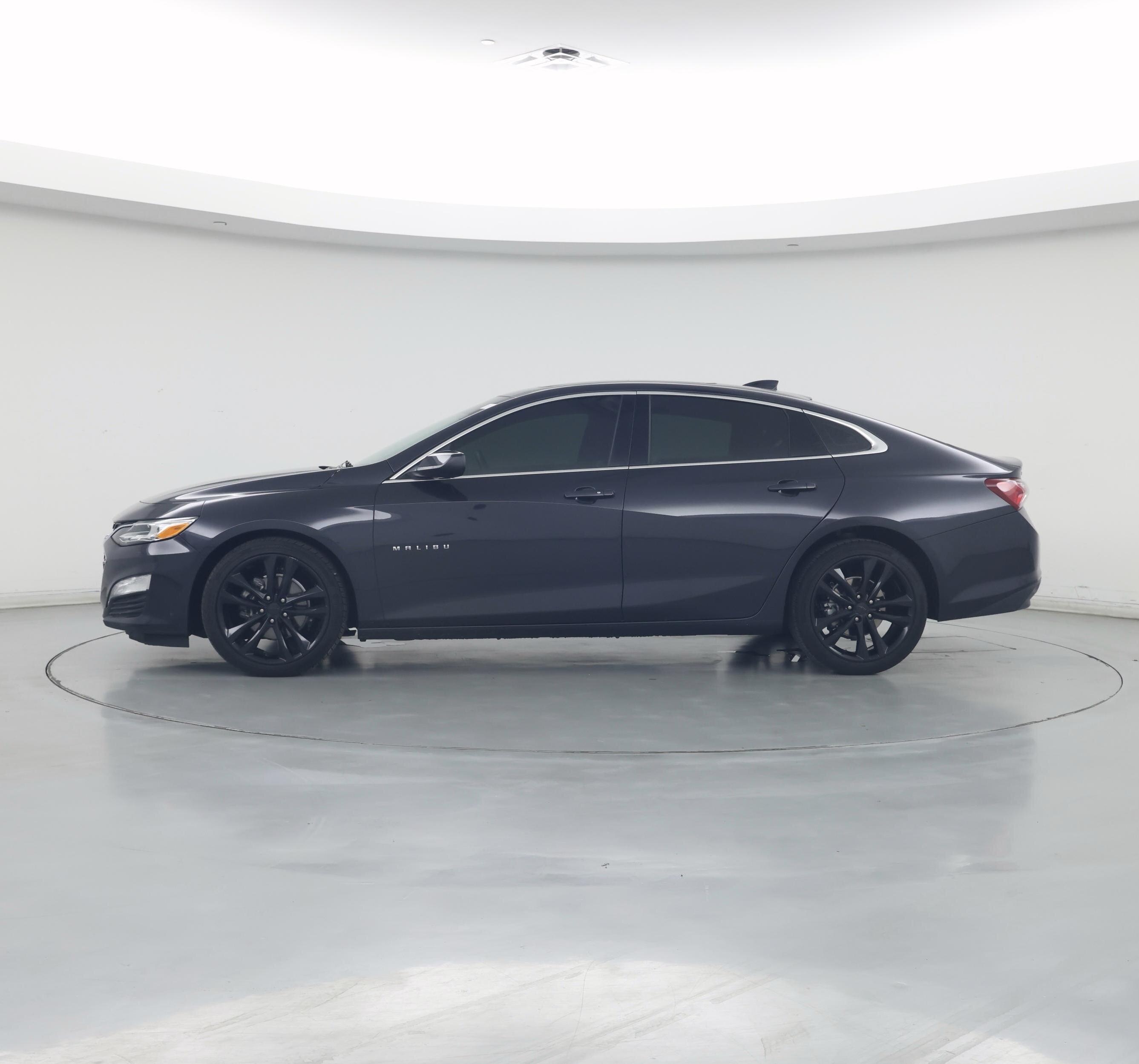 Thumbnail: 2023 Chevrolet Malibu - 3