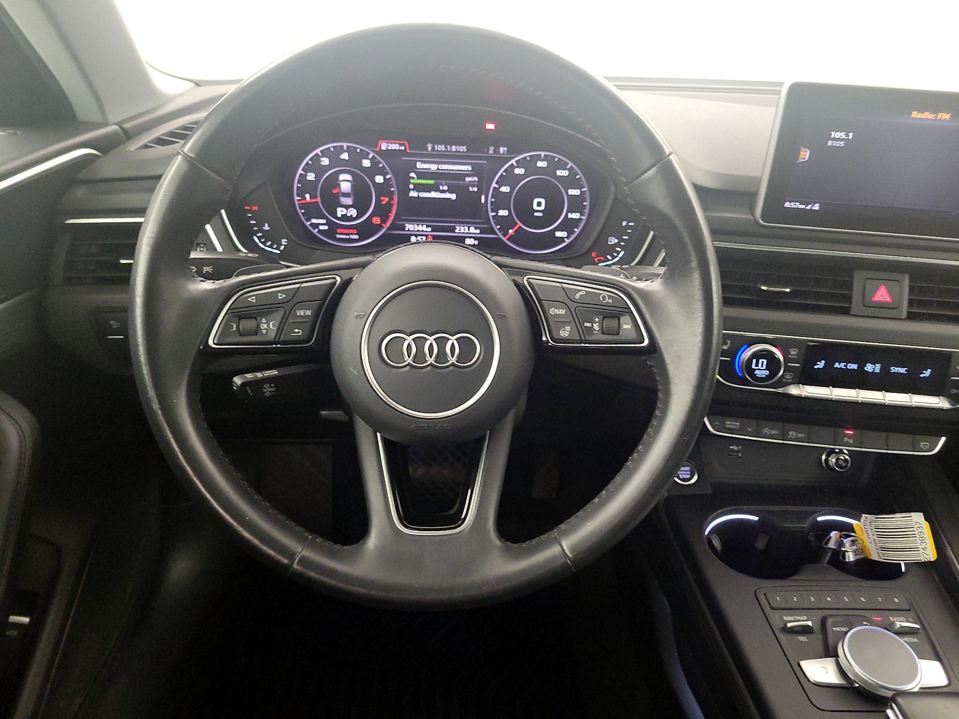 Thumbnail: 2019 Audi A4 - 10