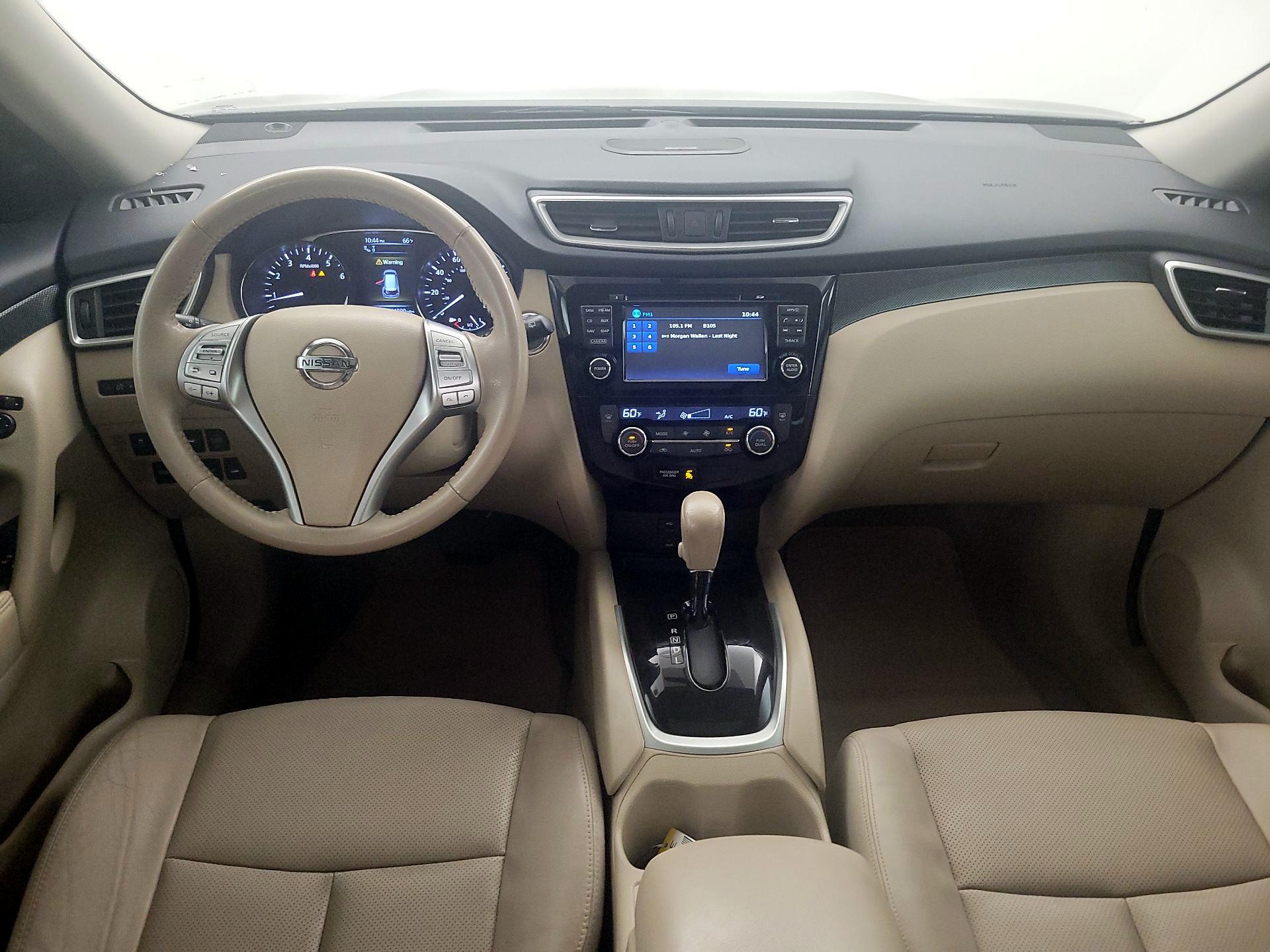 Thumbnail: 2015 Nissan Rogue - 9