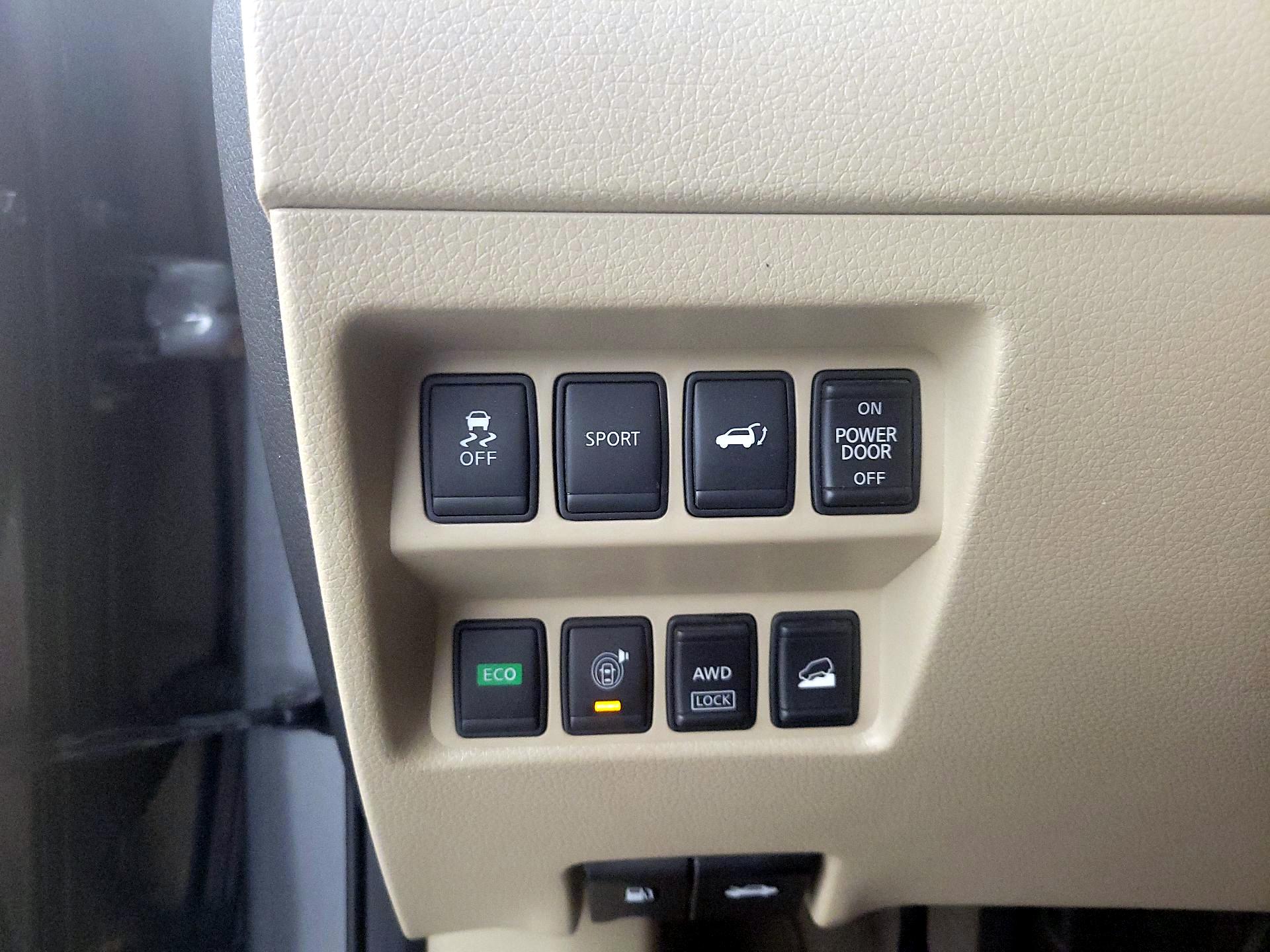 Thumbnail: 2015 Nissan Rogue - 13