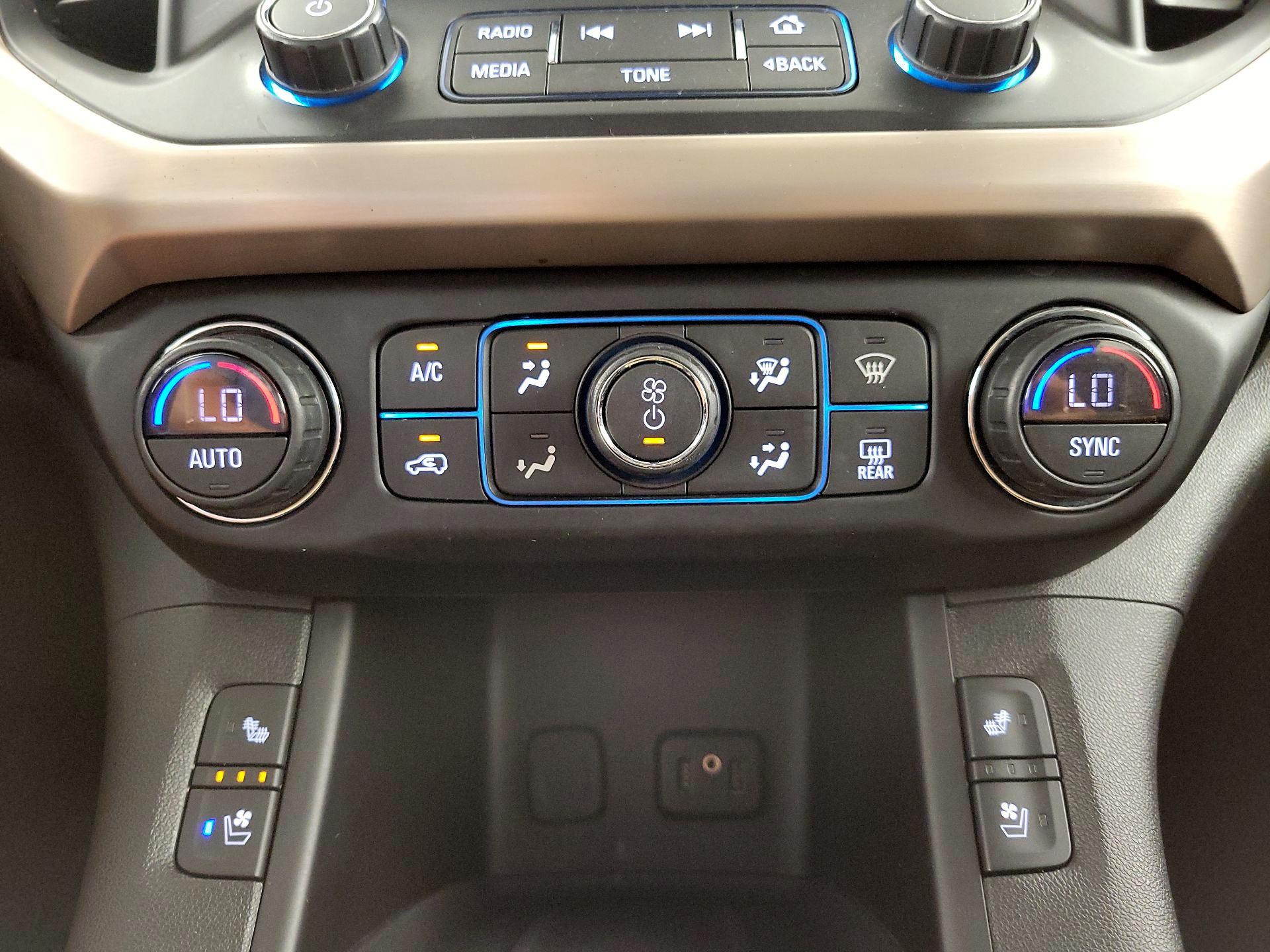 Thumbnail: 2019 GMC Acadia - 16